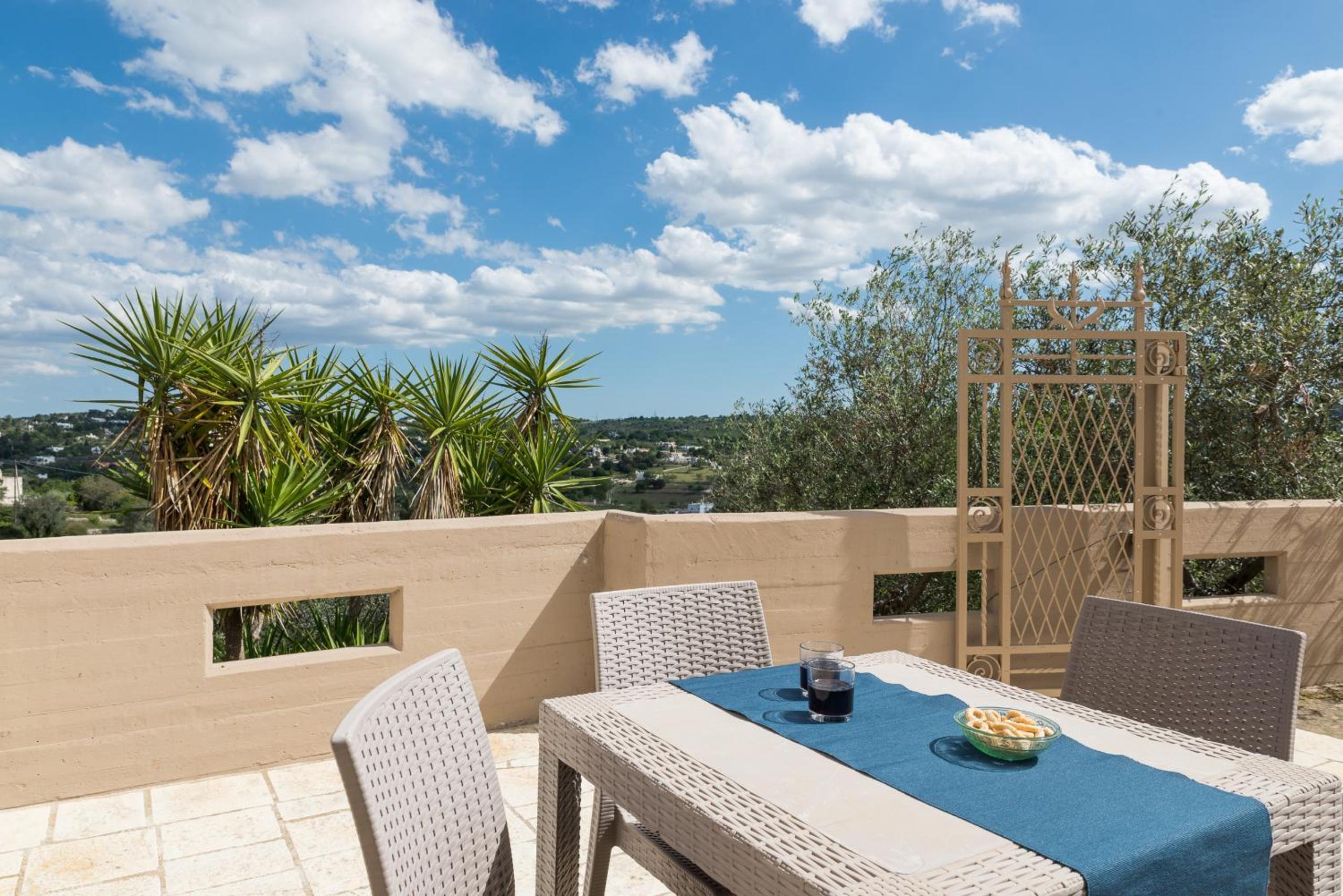 Apartment with Terrace photo 2