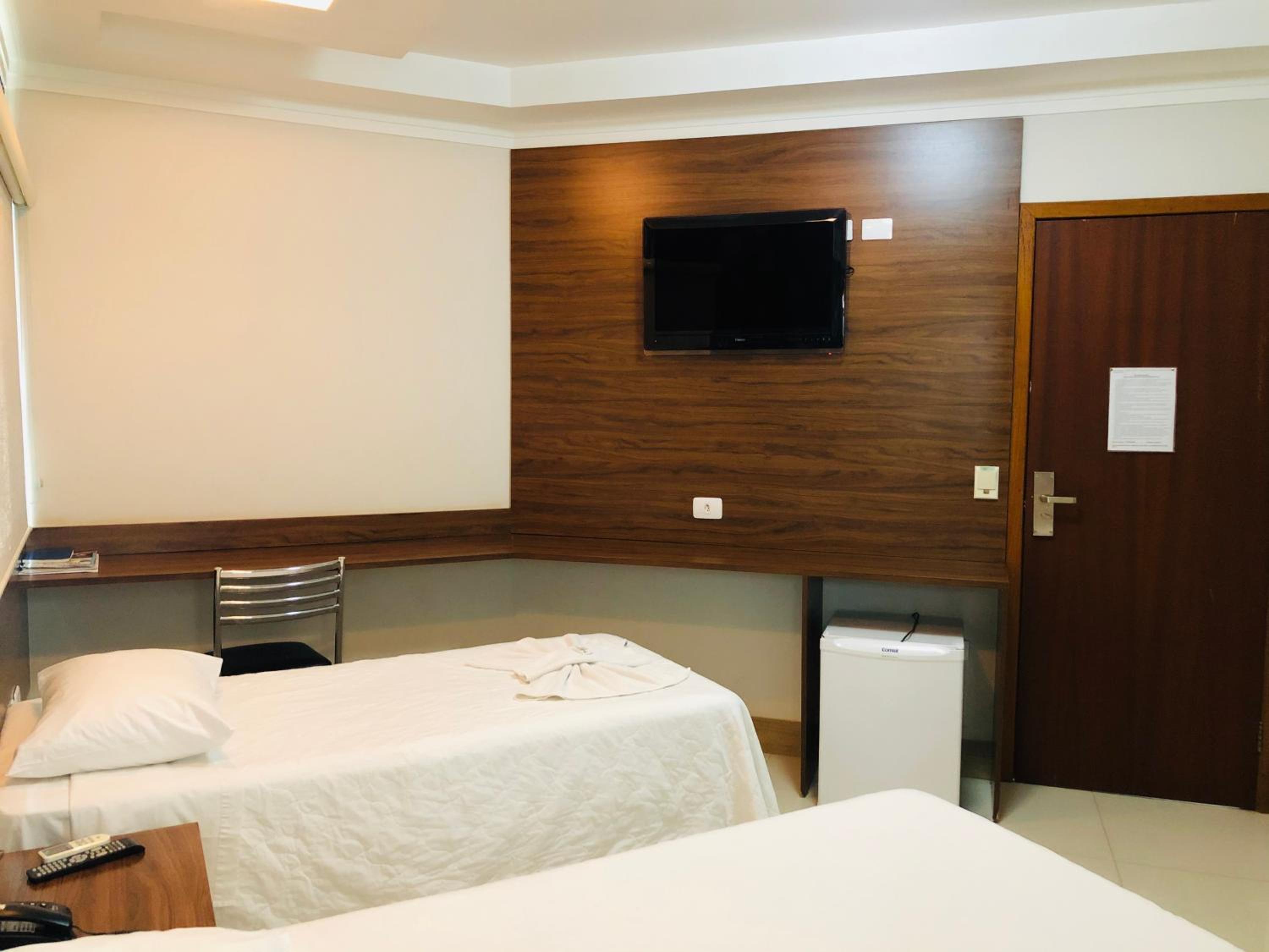 Double Room - Photo 2