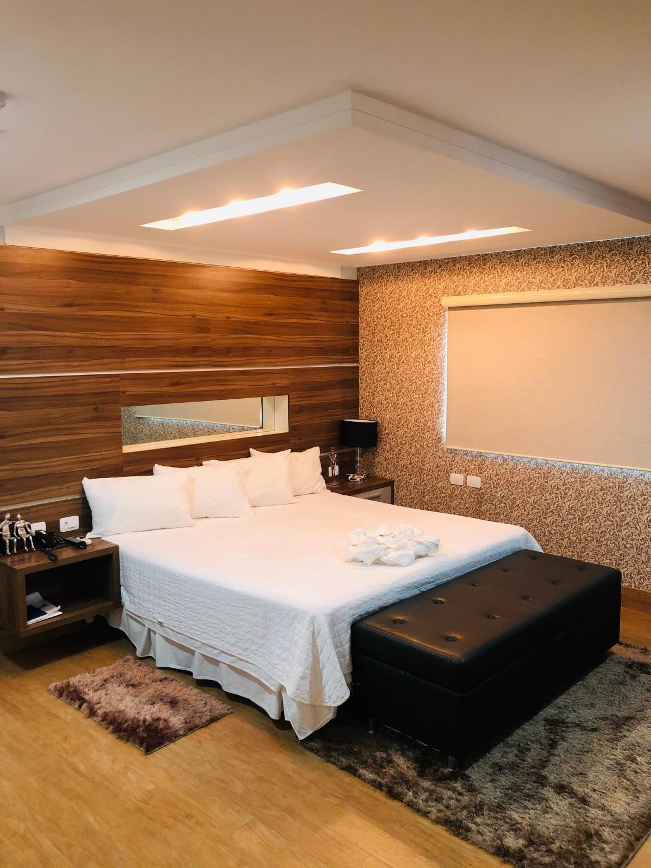 King Suite with Spa Bath