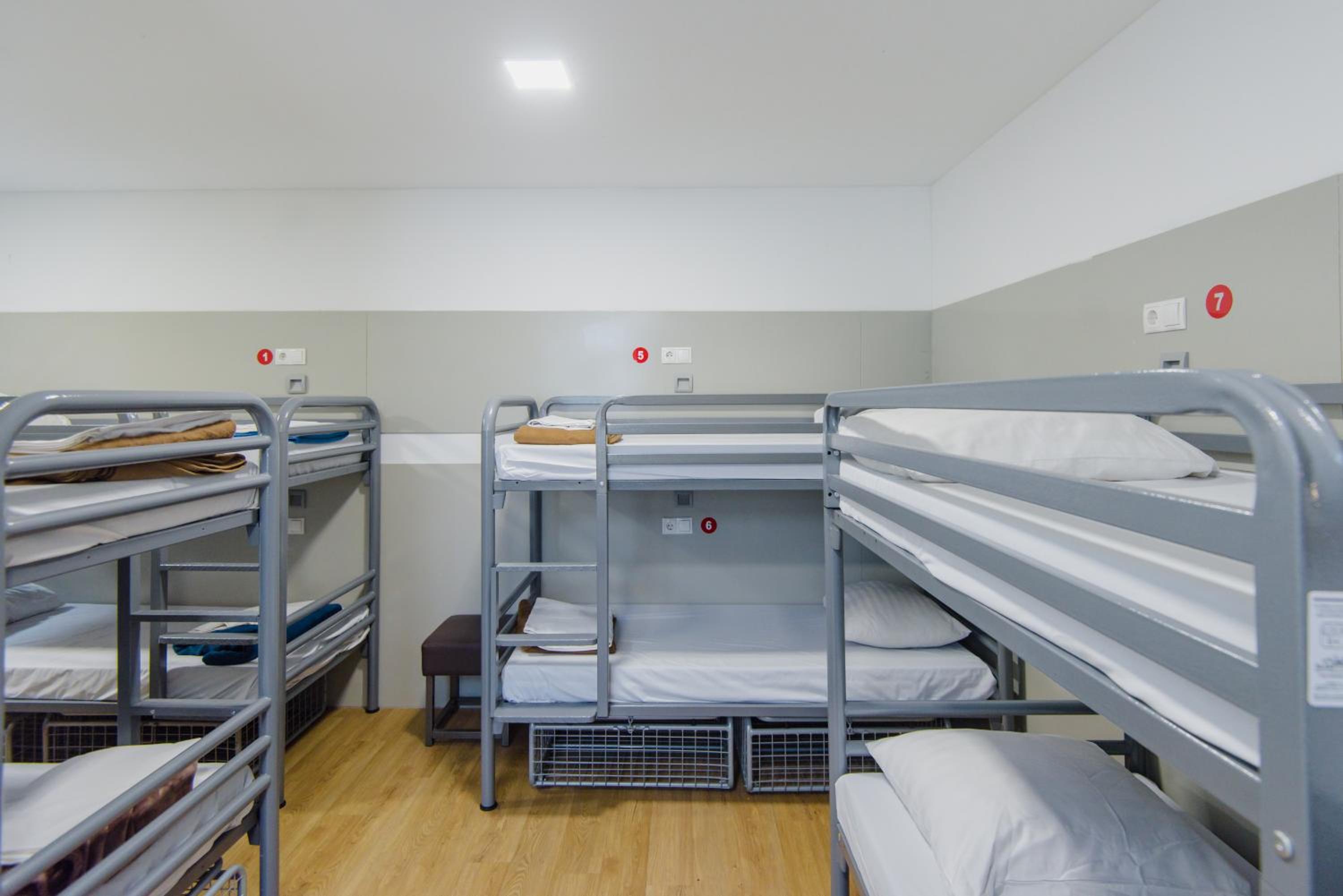 Bed in 10-Bed Mixed Dormitory Room photo 3