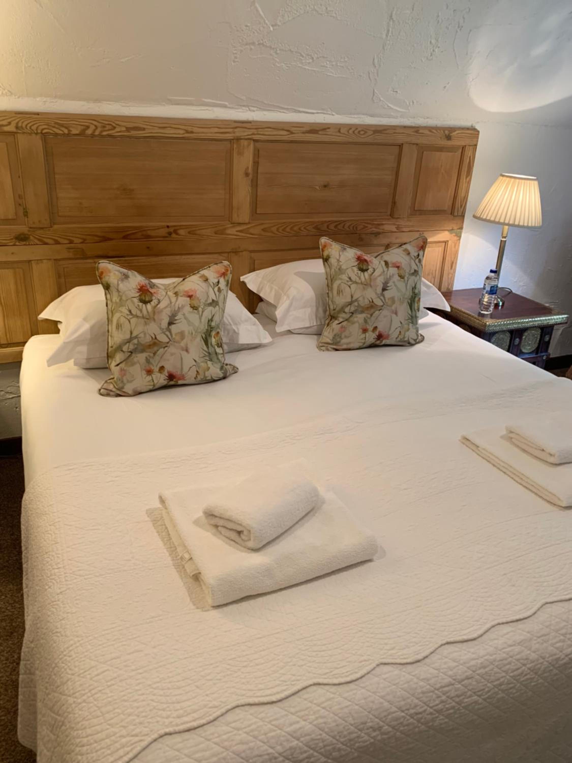 Double or Twin Room photo 3