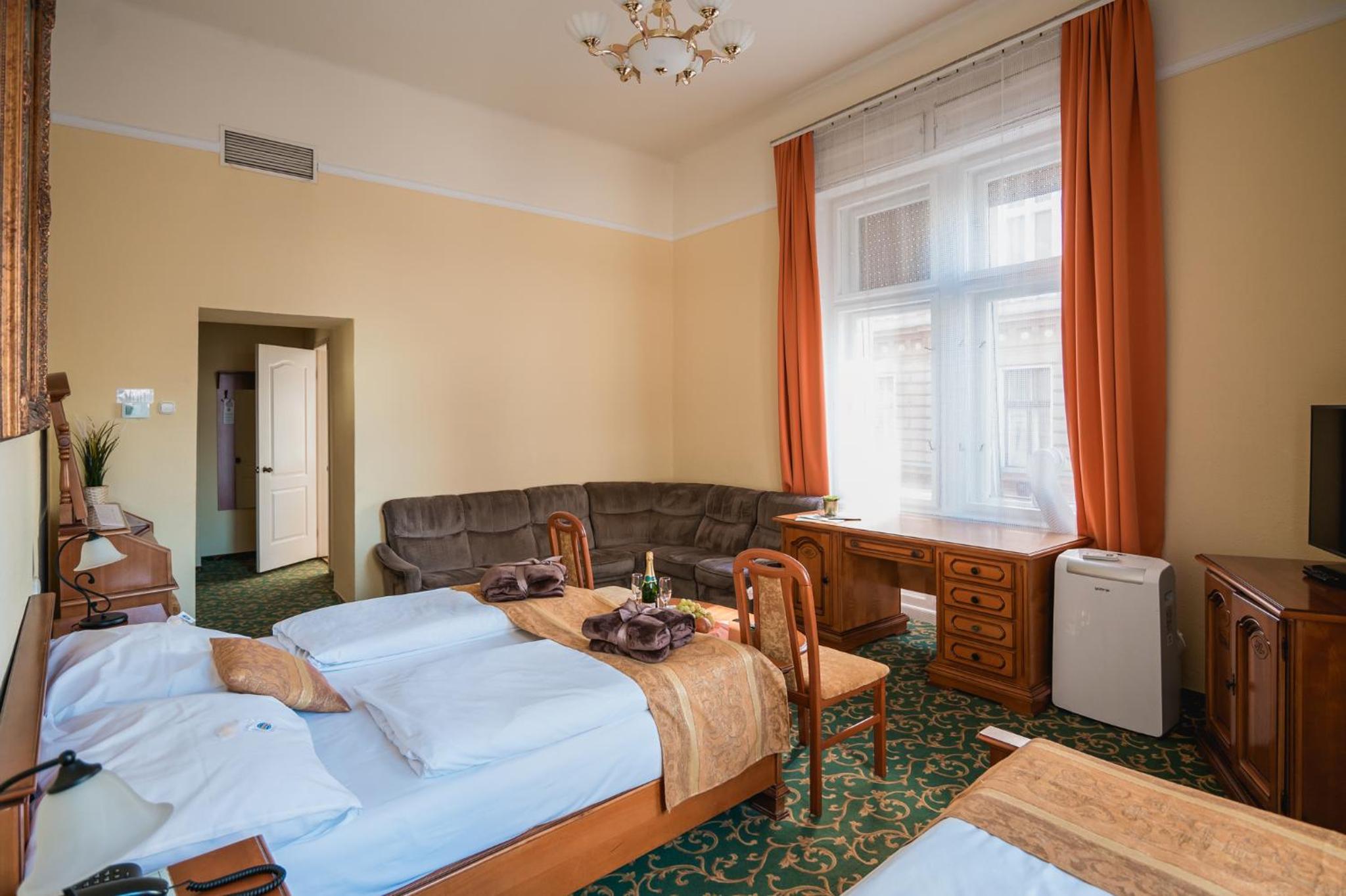 Triple Room - Photo 4