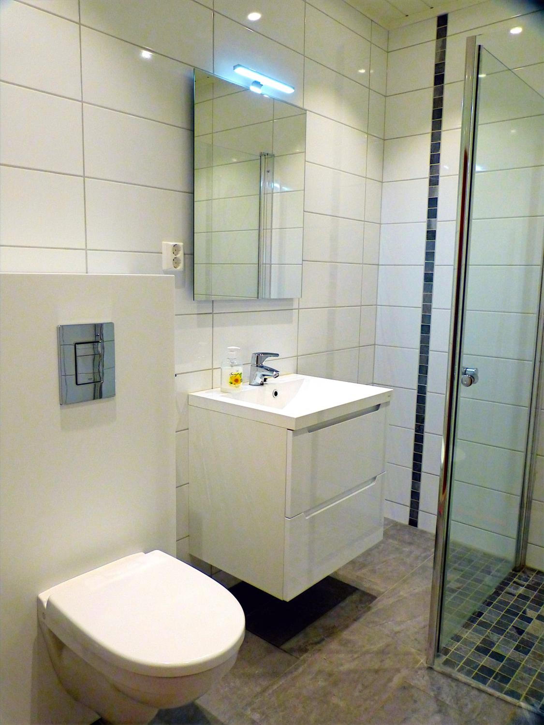 Bungalow - Water Front  - Photo 4