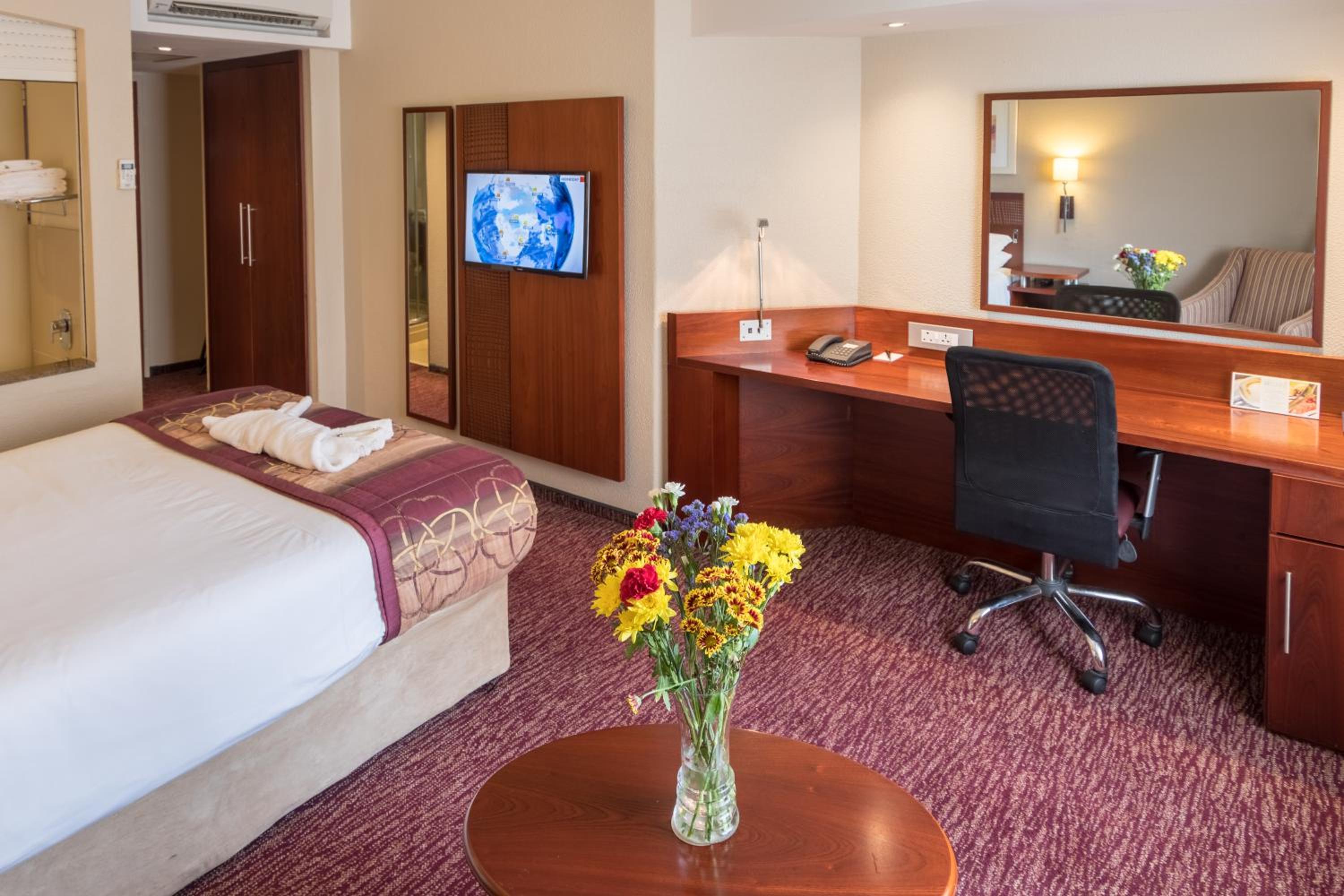 Double Room - Non-Smoking  photo 1