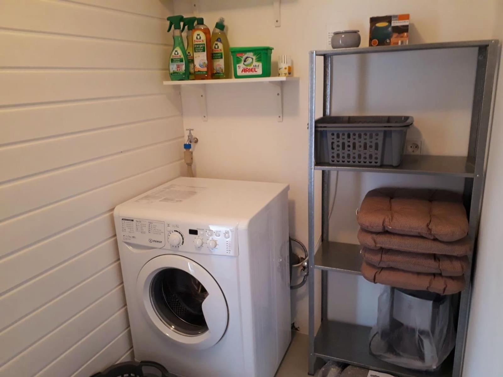 One-Bedroom Apartment - Photo 3