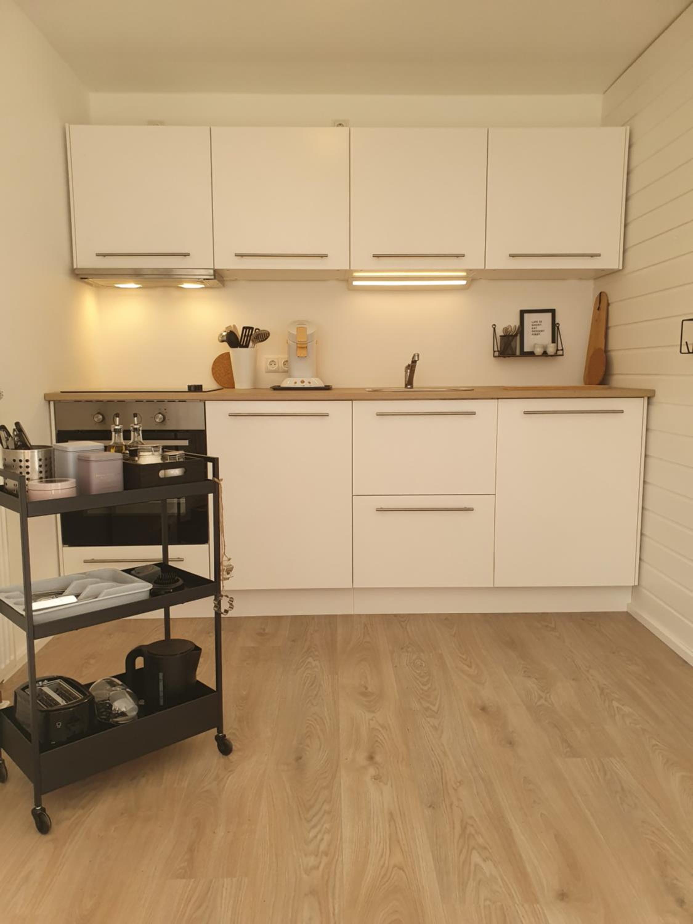 One-Bedroom Apartment - Photo 2