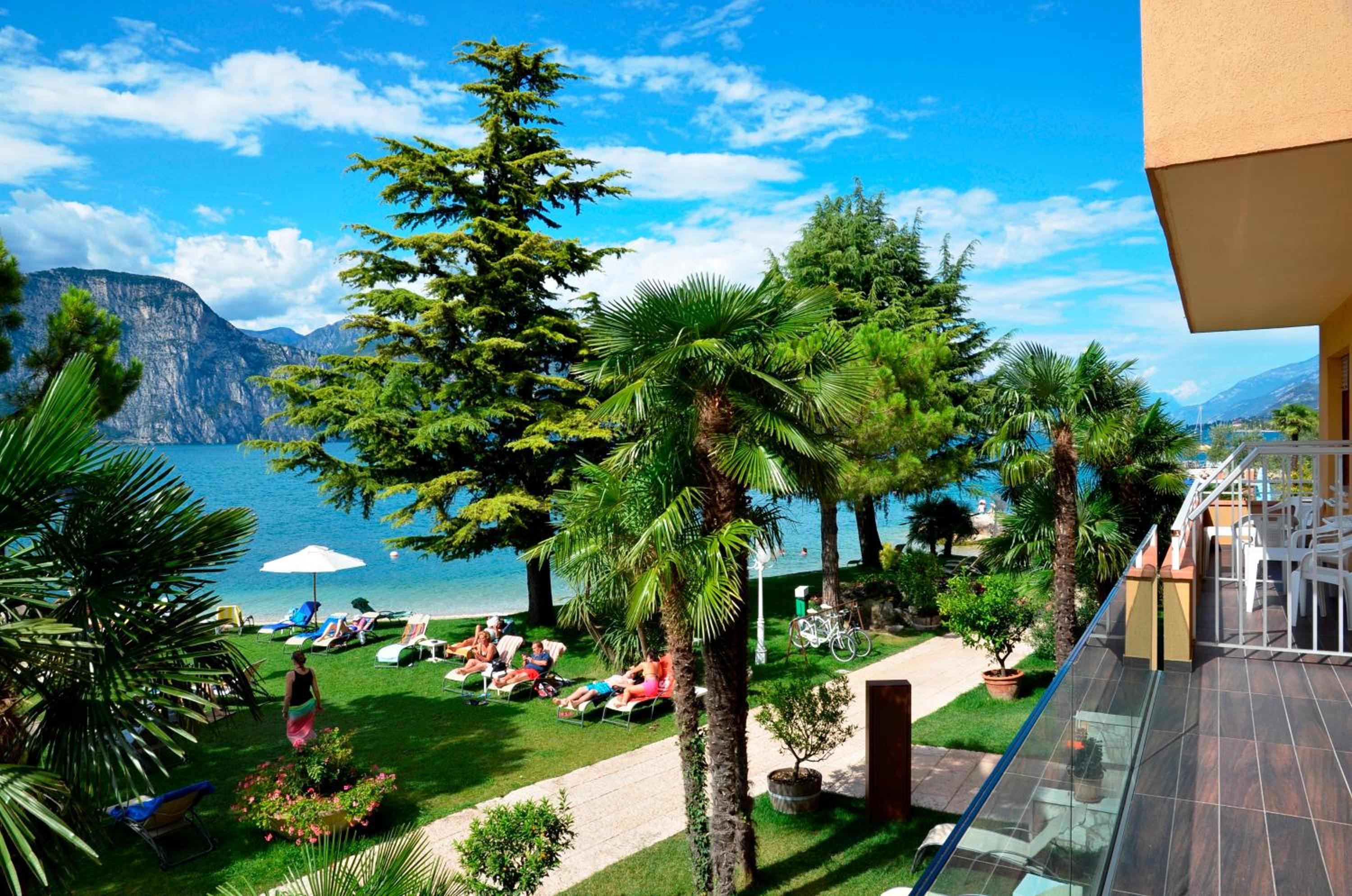 Suite with Lake View photo 2