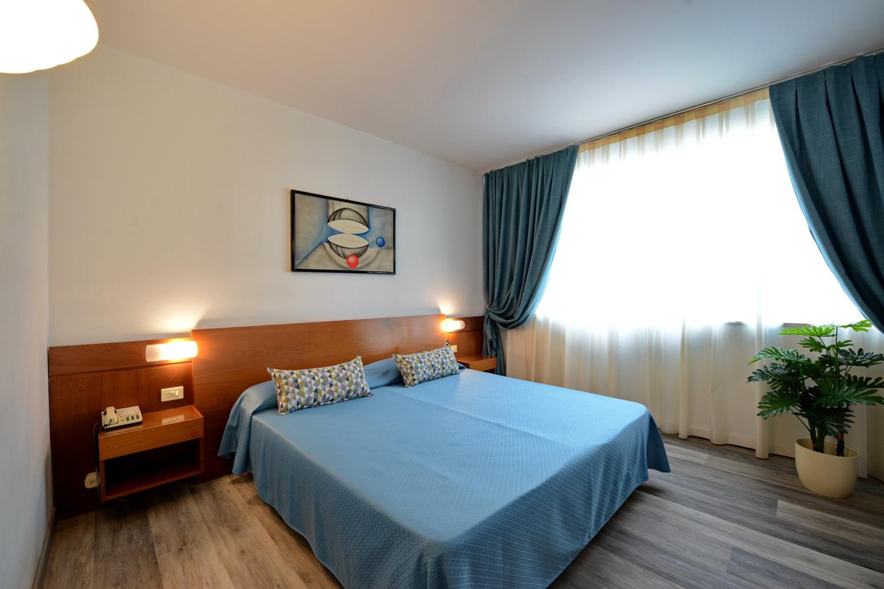 Double Or Twin Room With Extra Bed