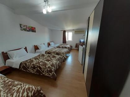 Quadruple Room with Bathroom photo 1