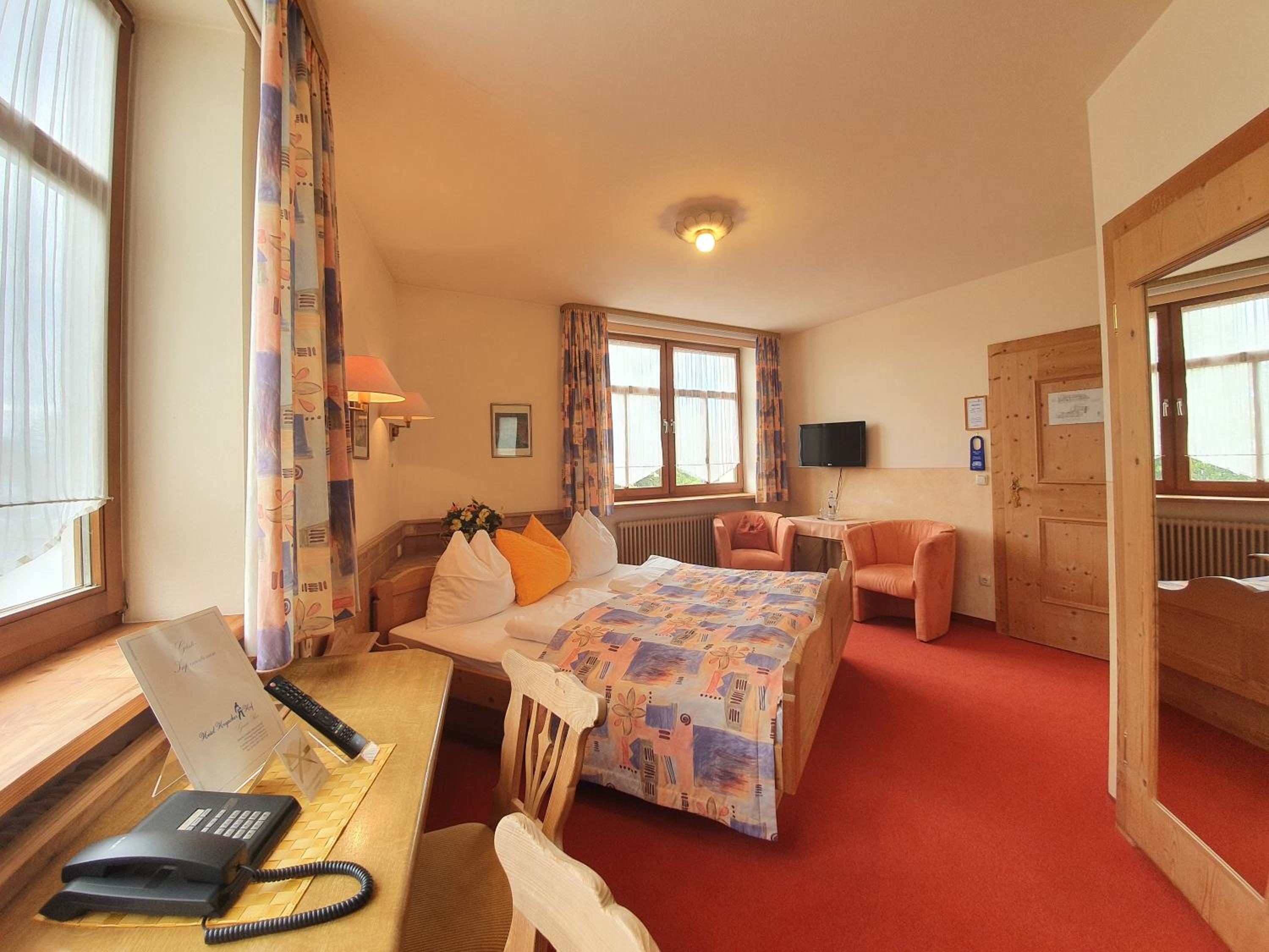 Standard King Room - Photo 1