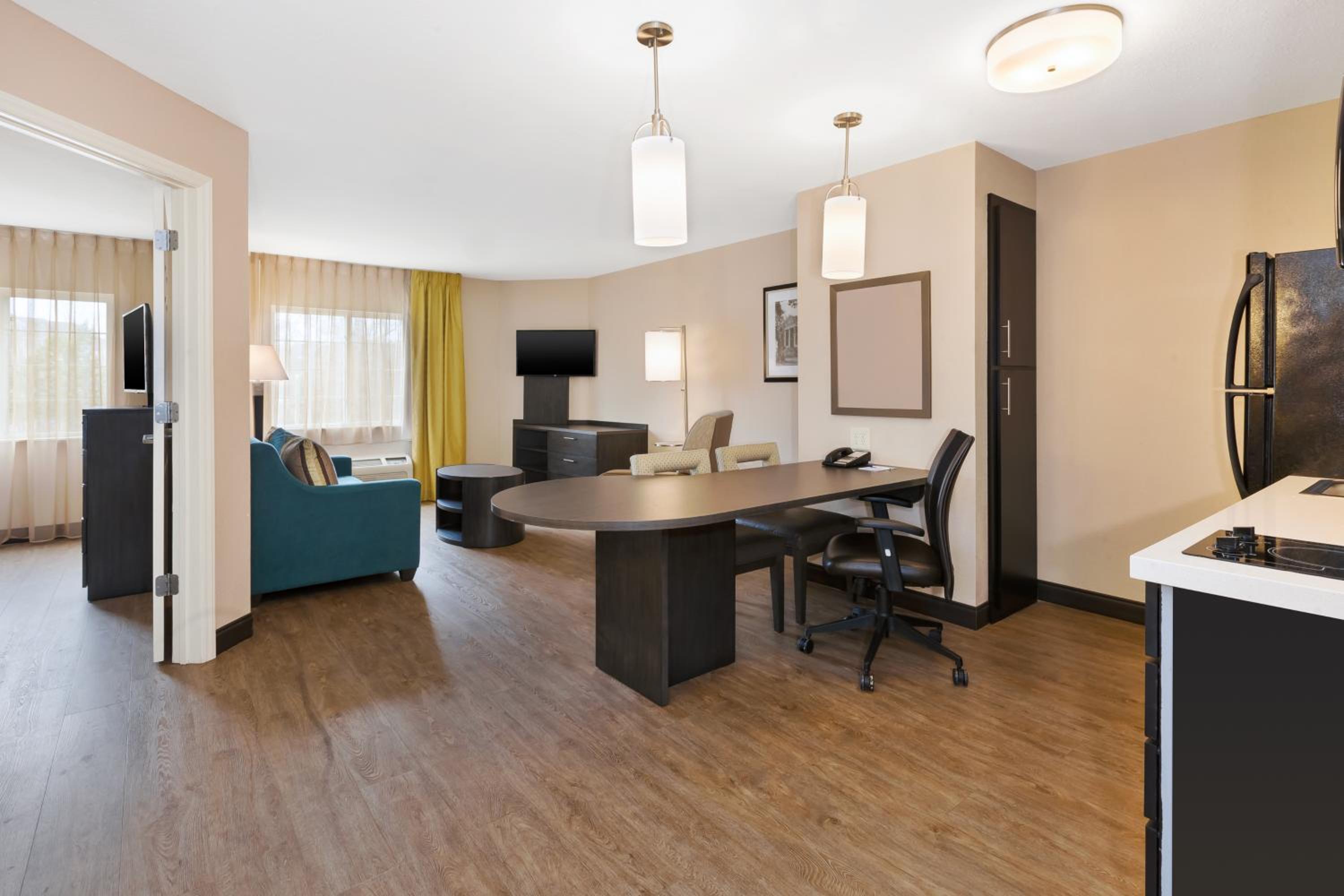 One-Bedroom King Suite - Photo 1