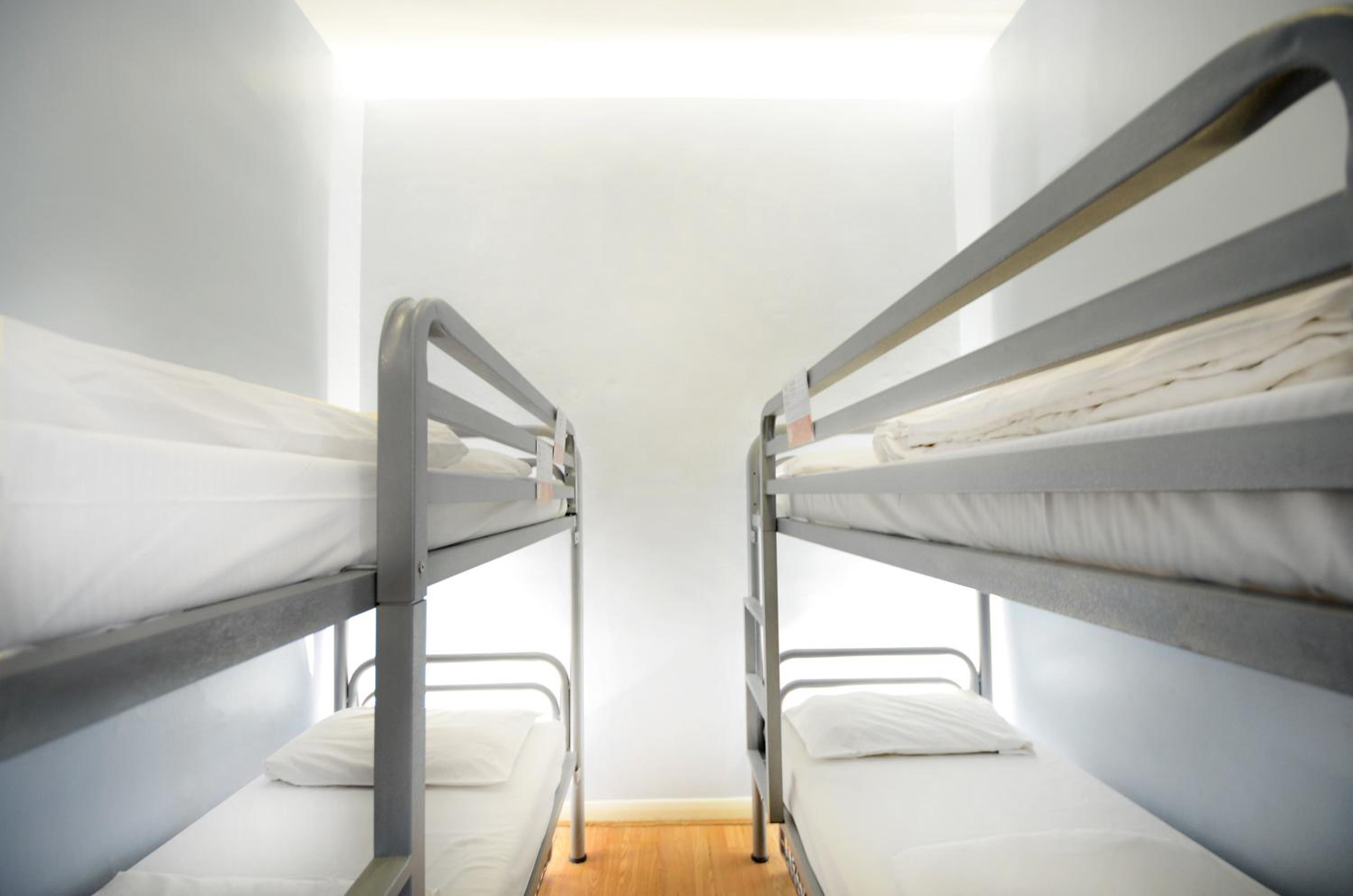Bed in 4-Bed Mixed Dormitory Shared Bathroom (18–40 years) photo 1