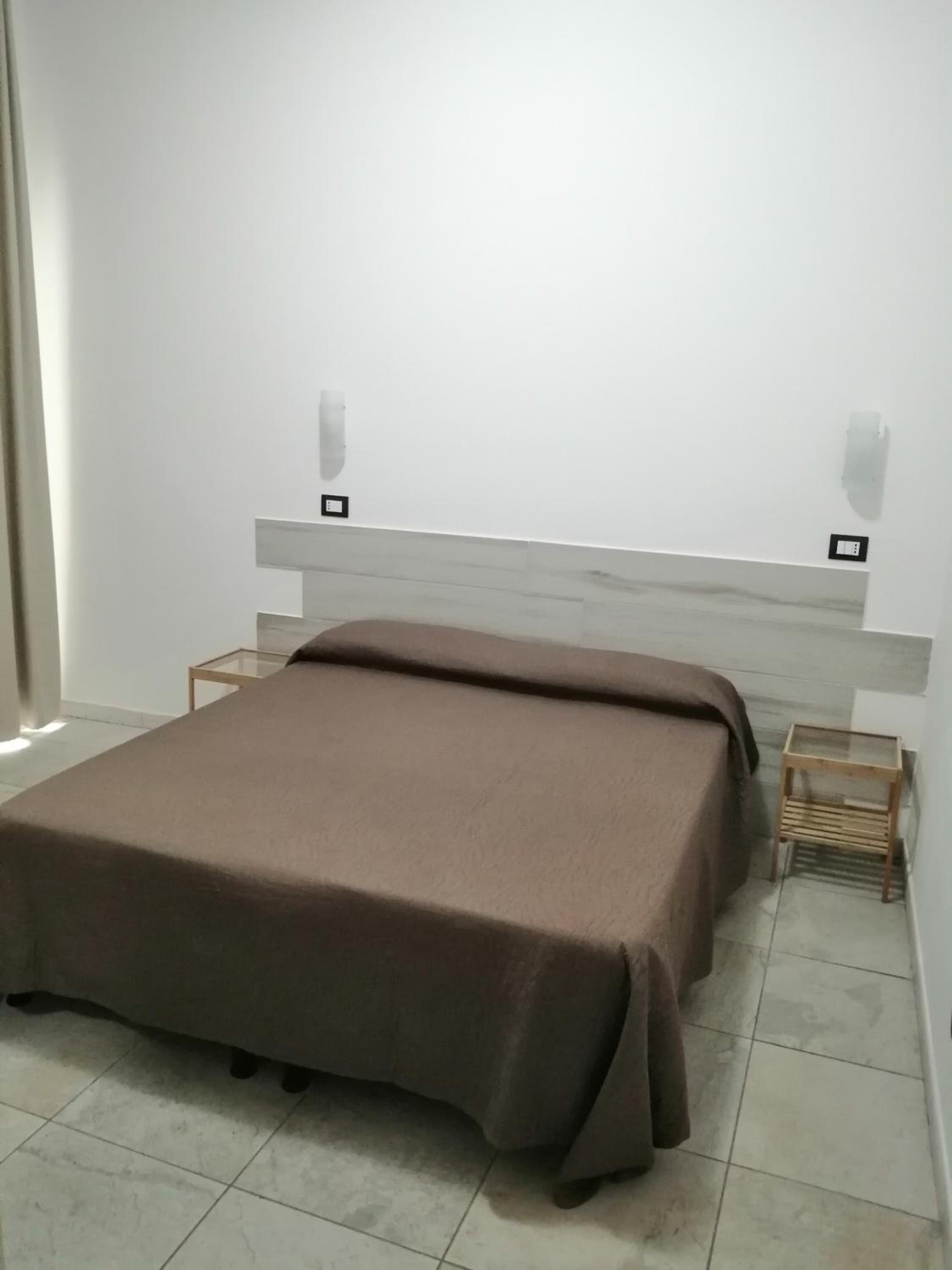 Double or Twin Room - Photo 5