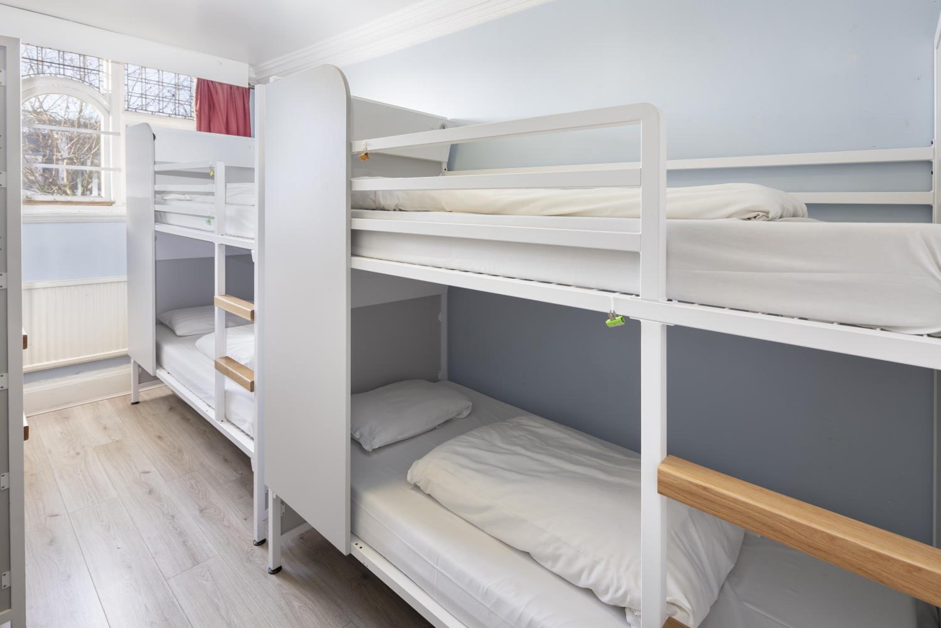 Bed in 4-Bed Mixed Dormitory Room (18–40 years) photo 1