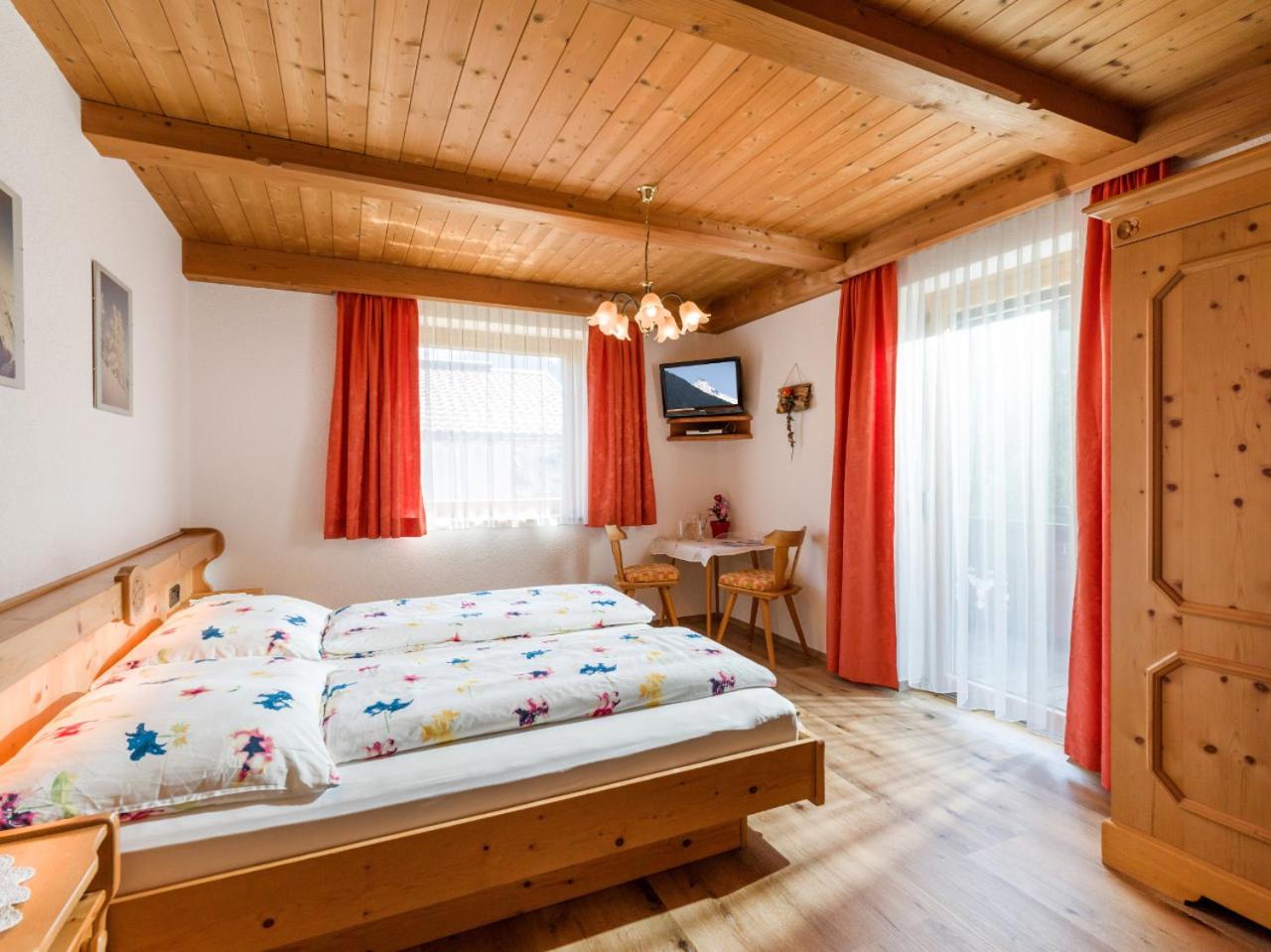 Double Room with Balcony photo 1