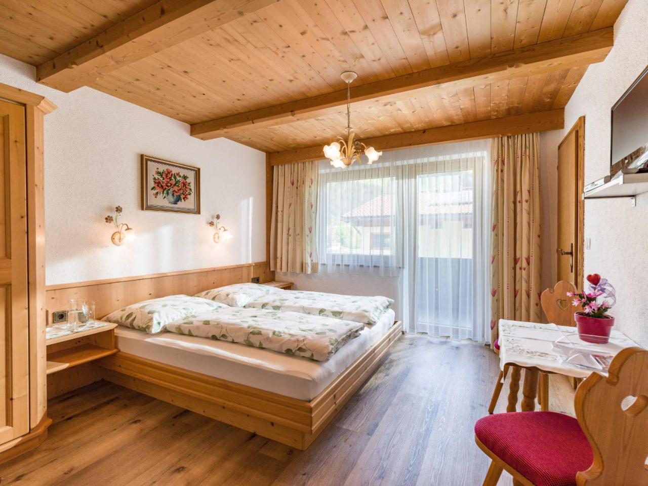 Double Room with Balcony photo 2
