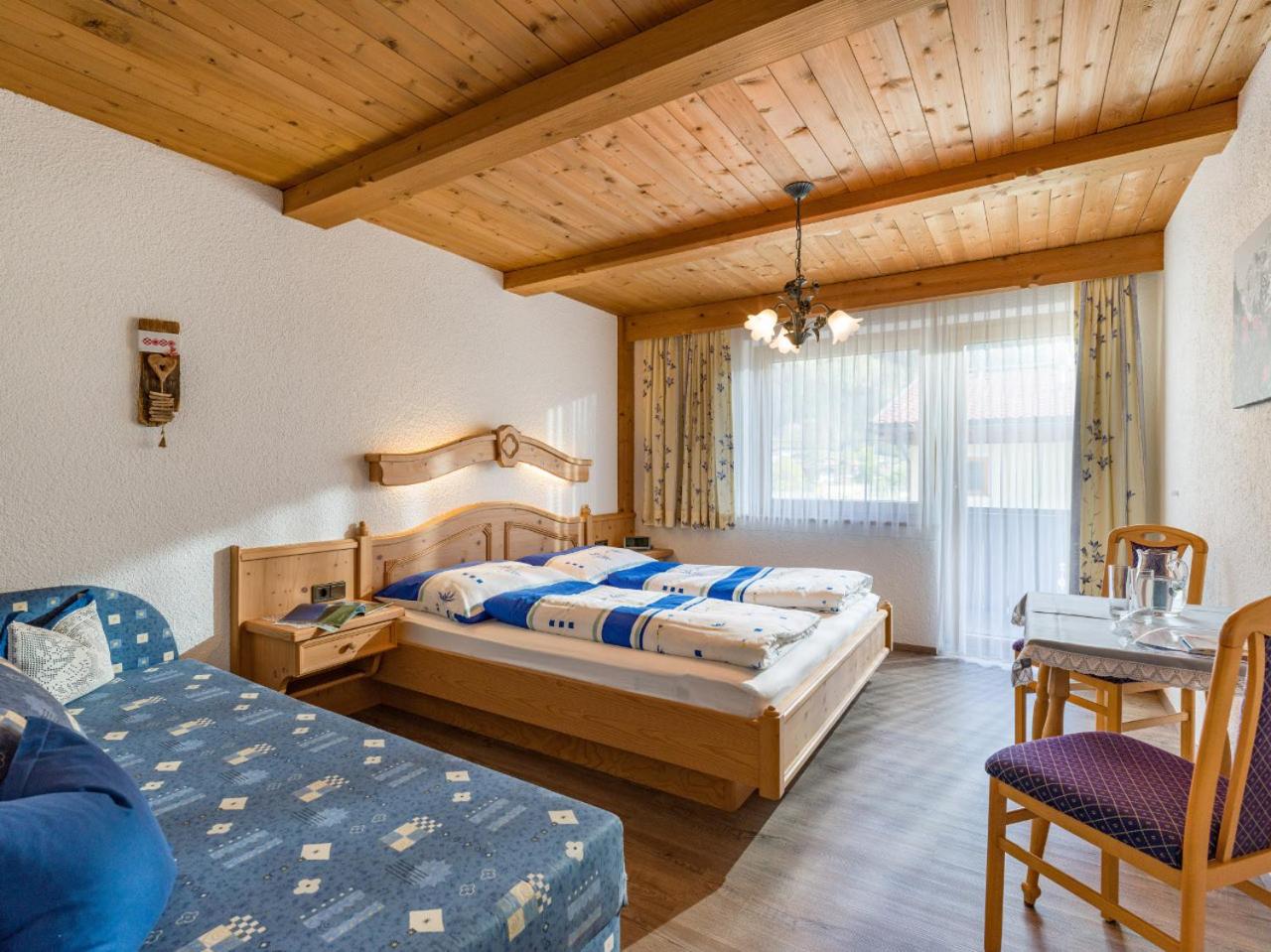 Double Room with Balcony photo 3
