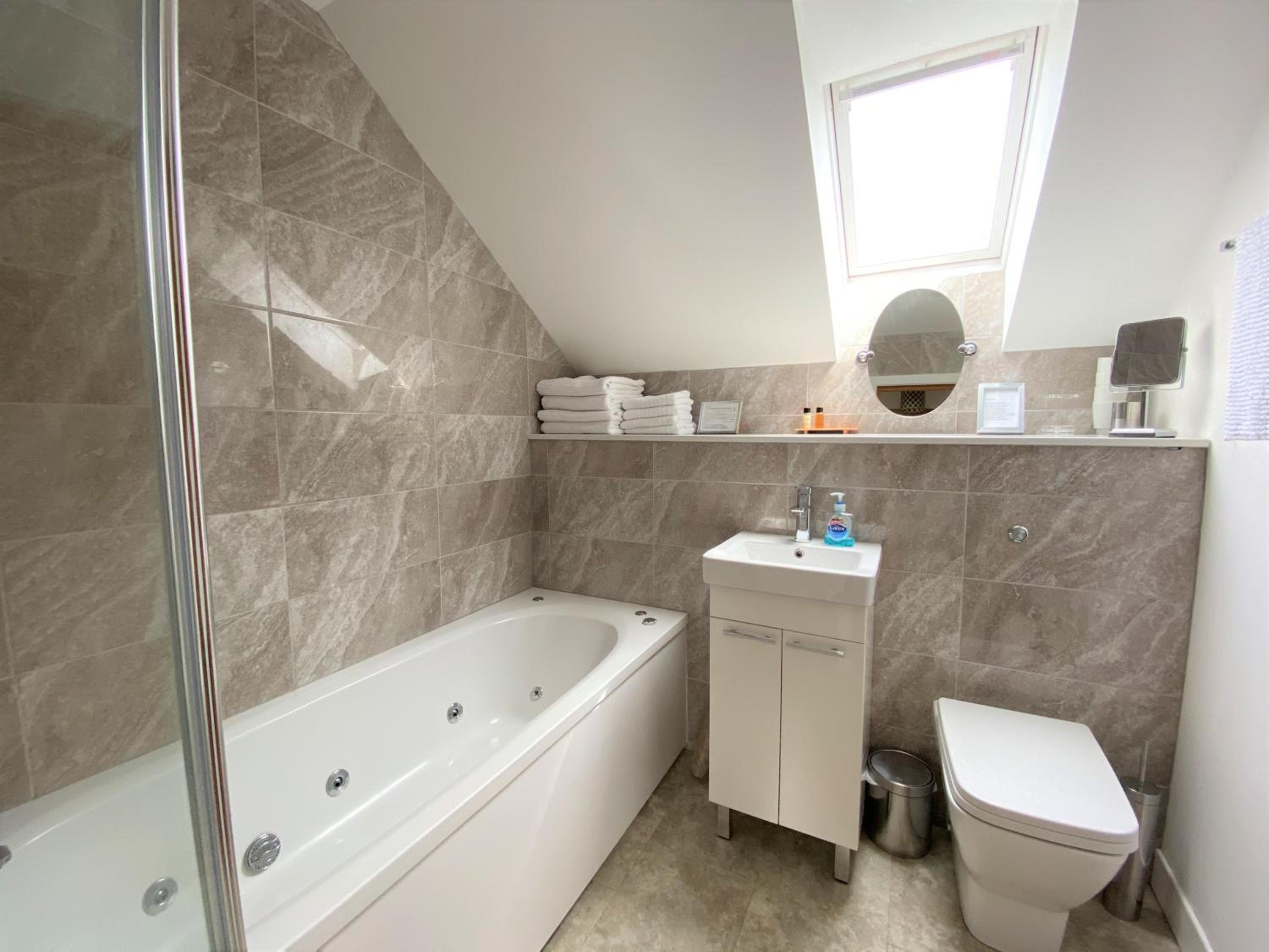 Two-Bedroom House - Seashell photo 3