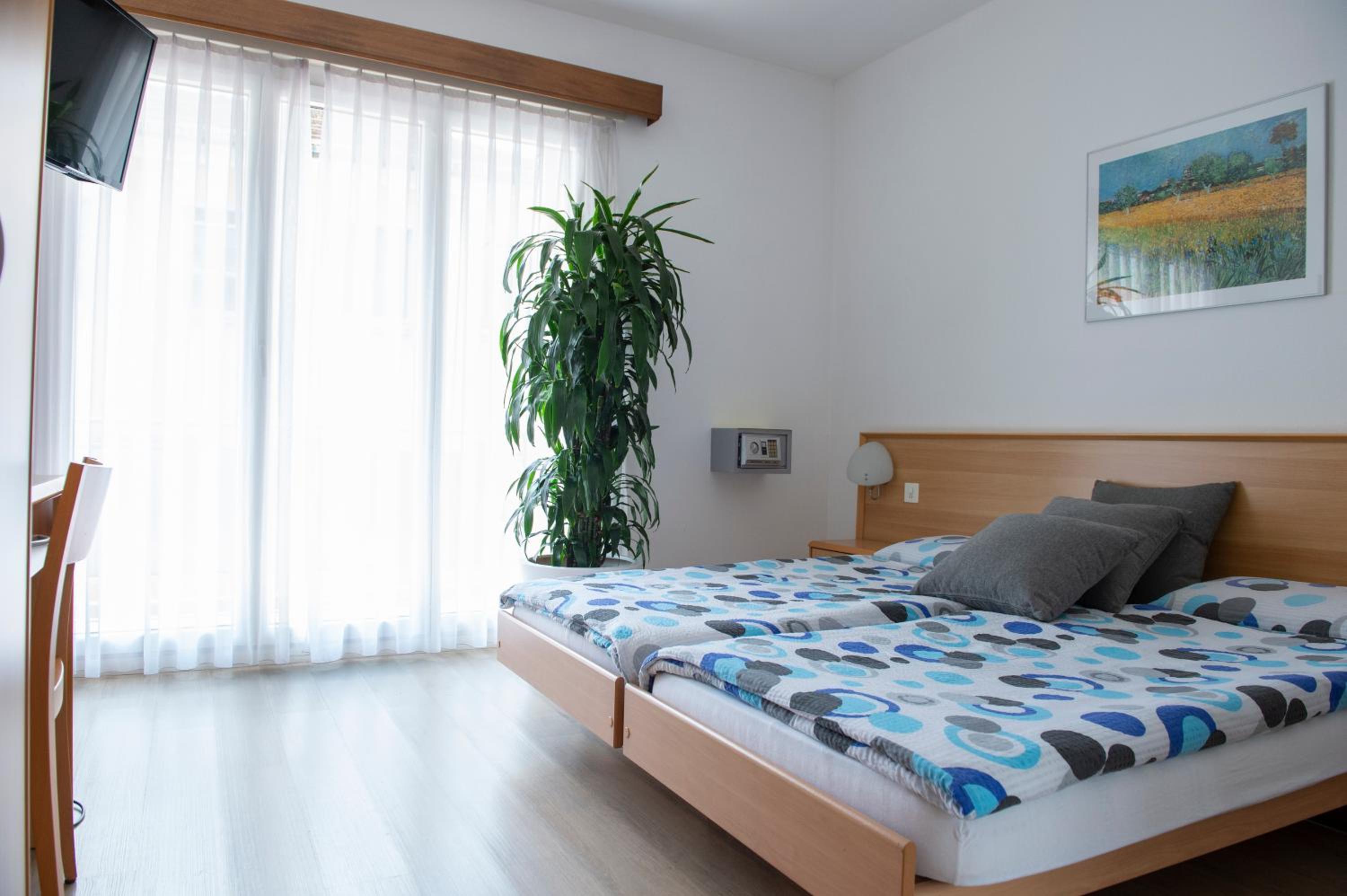 Double Room with Private Bathroom - Photo 5