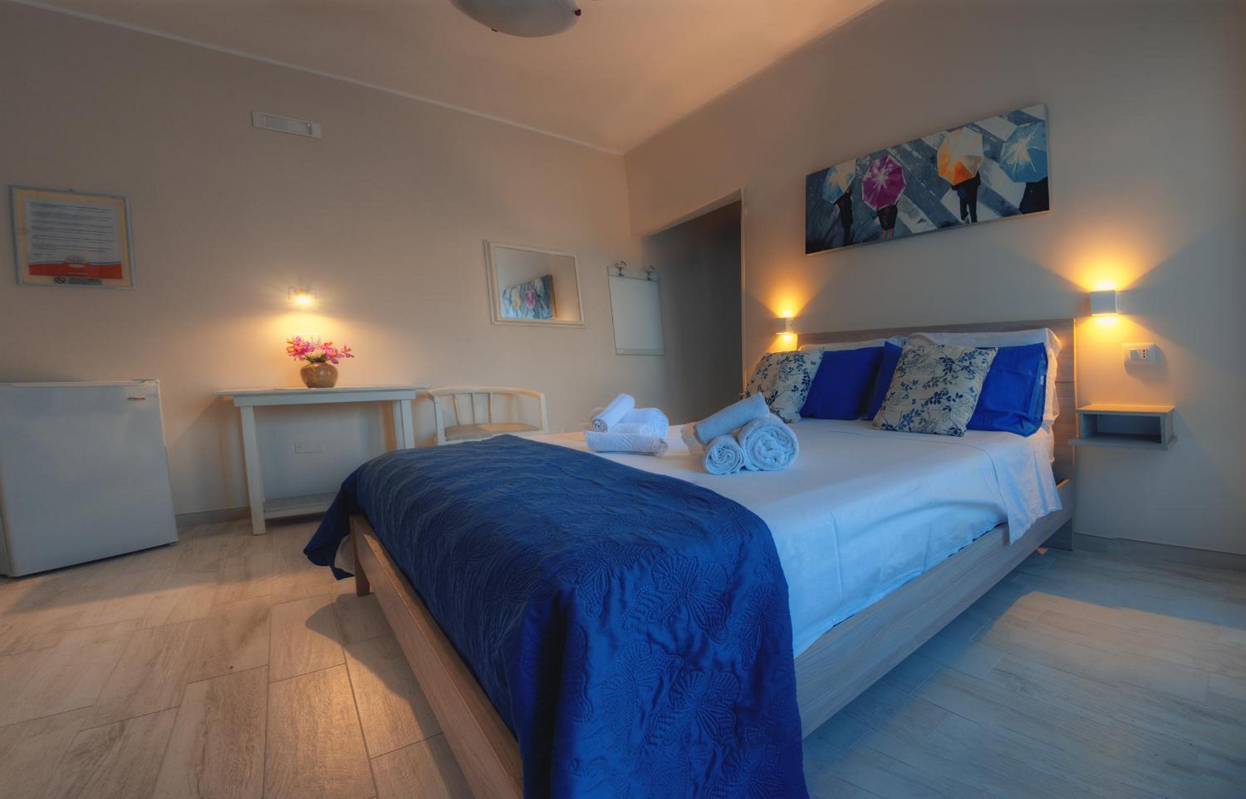 Double Room - Photo 28