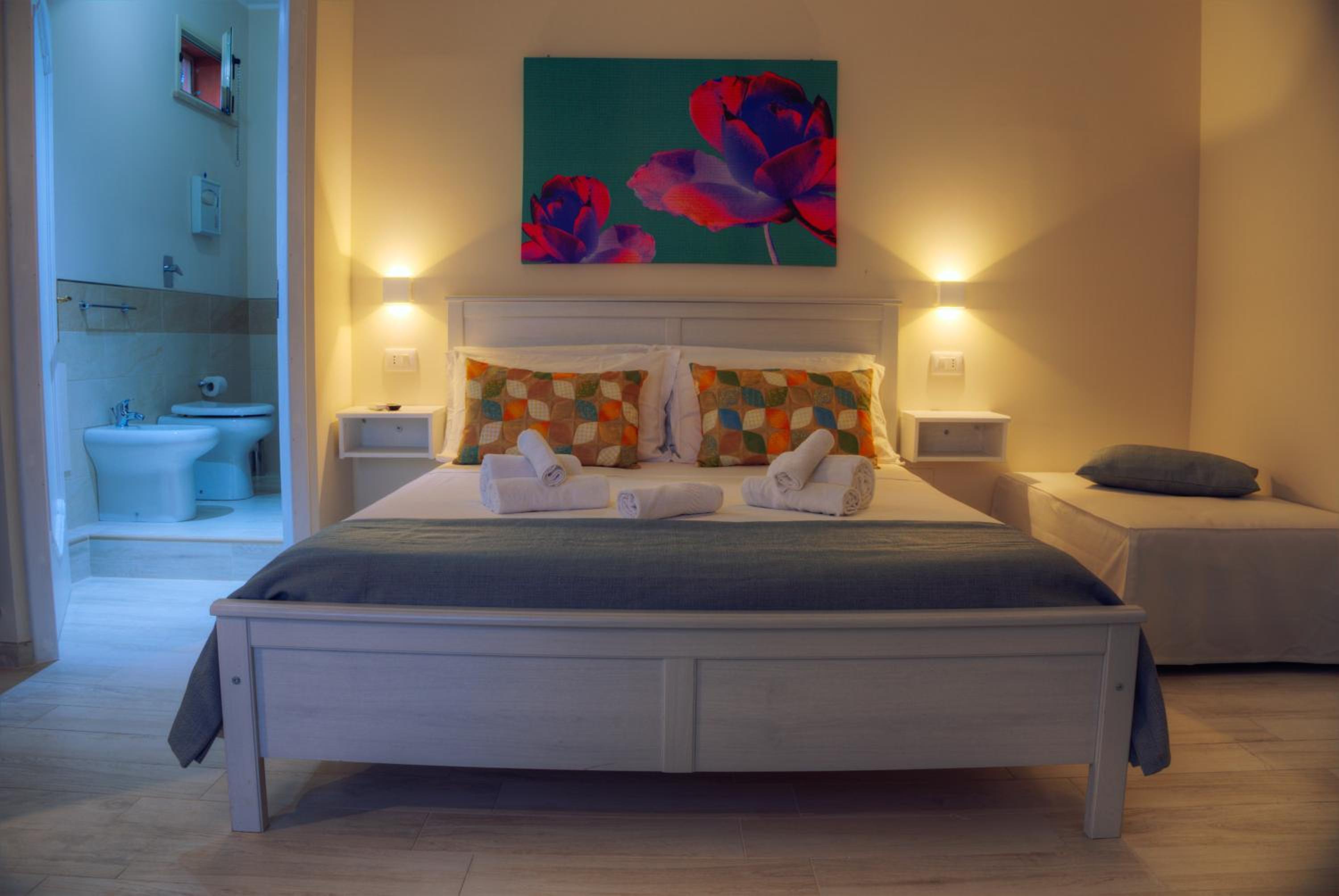 Double Room - Photo 30