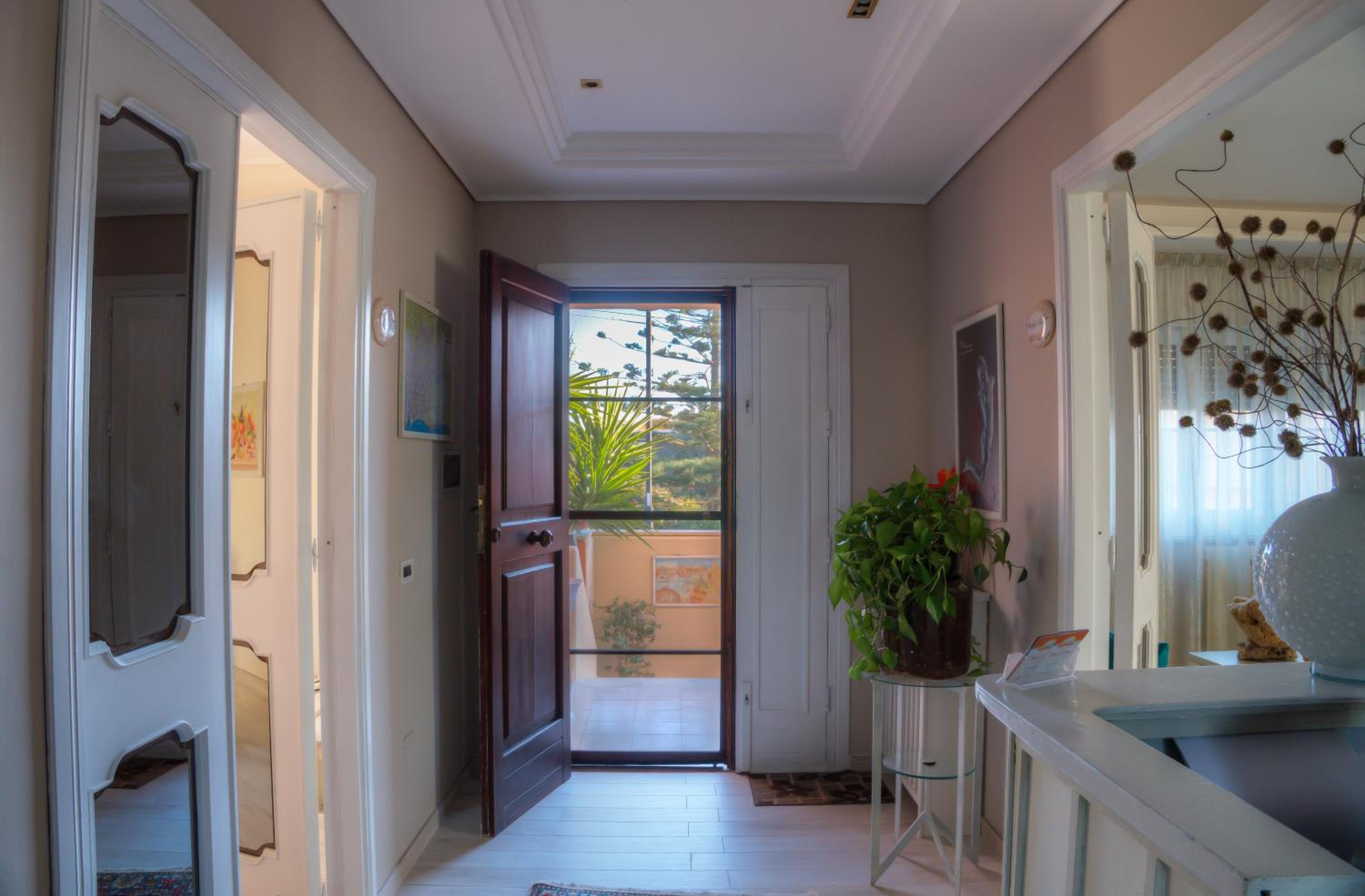 Double Room - Photo 22