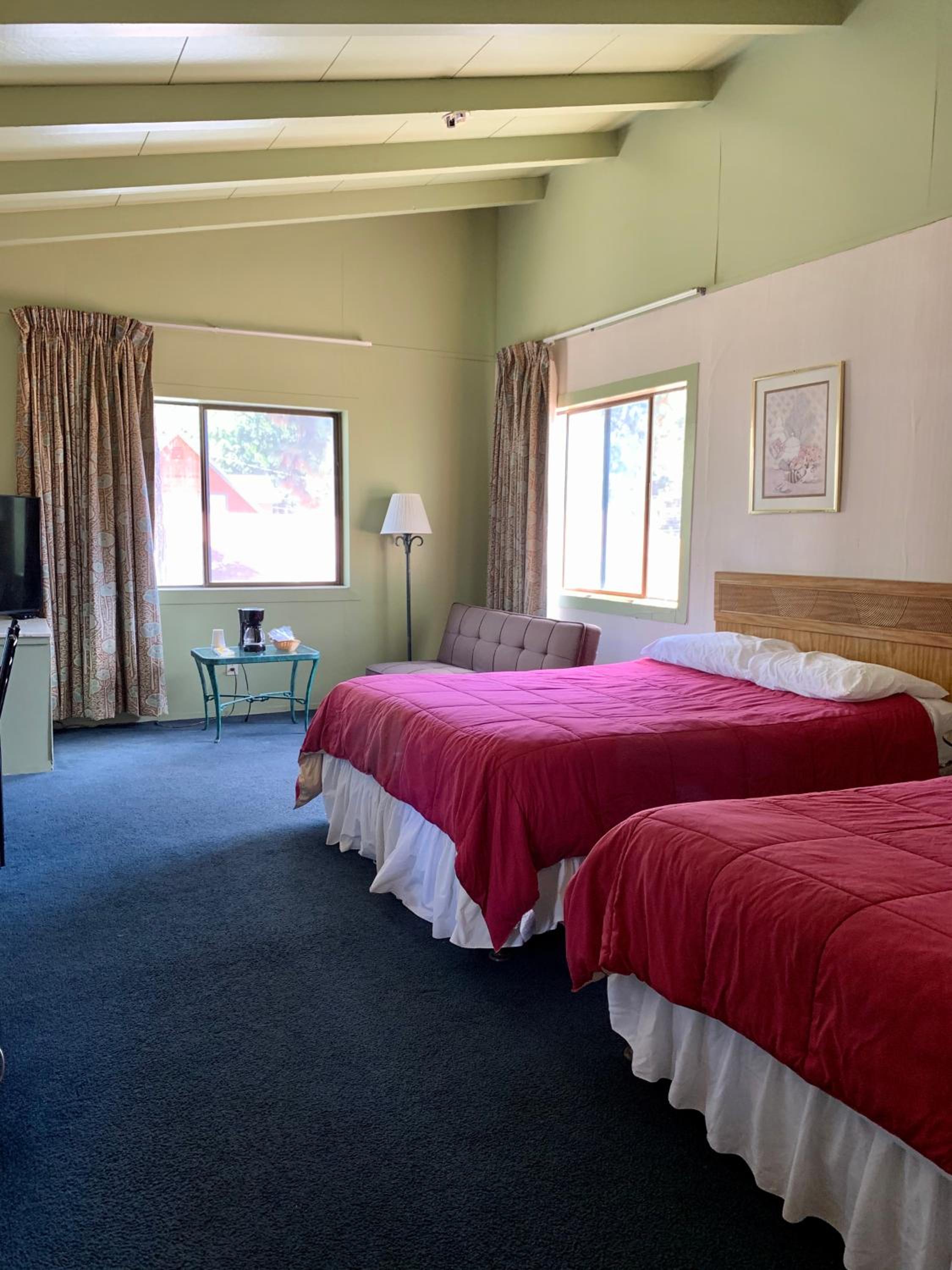Double Room with Two Double Beds - Photo 1