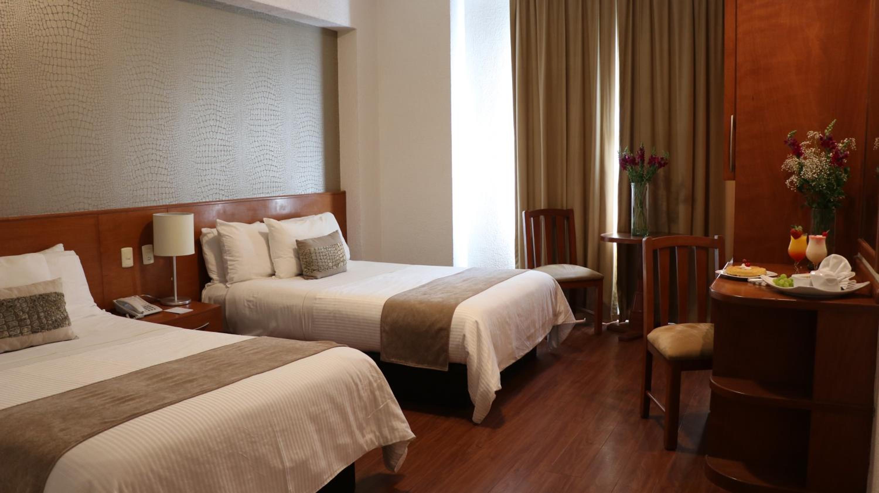 Superior Room with Two Double Beds - Photo 6