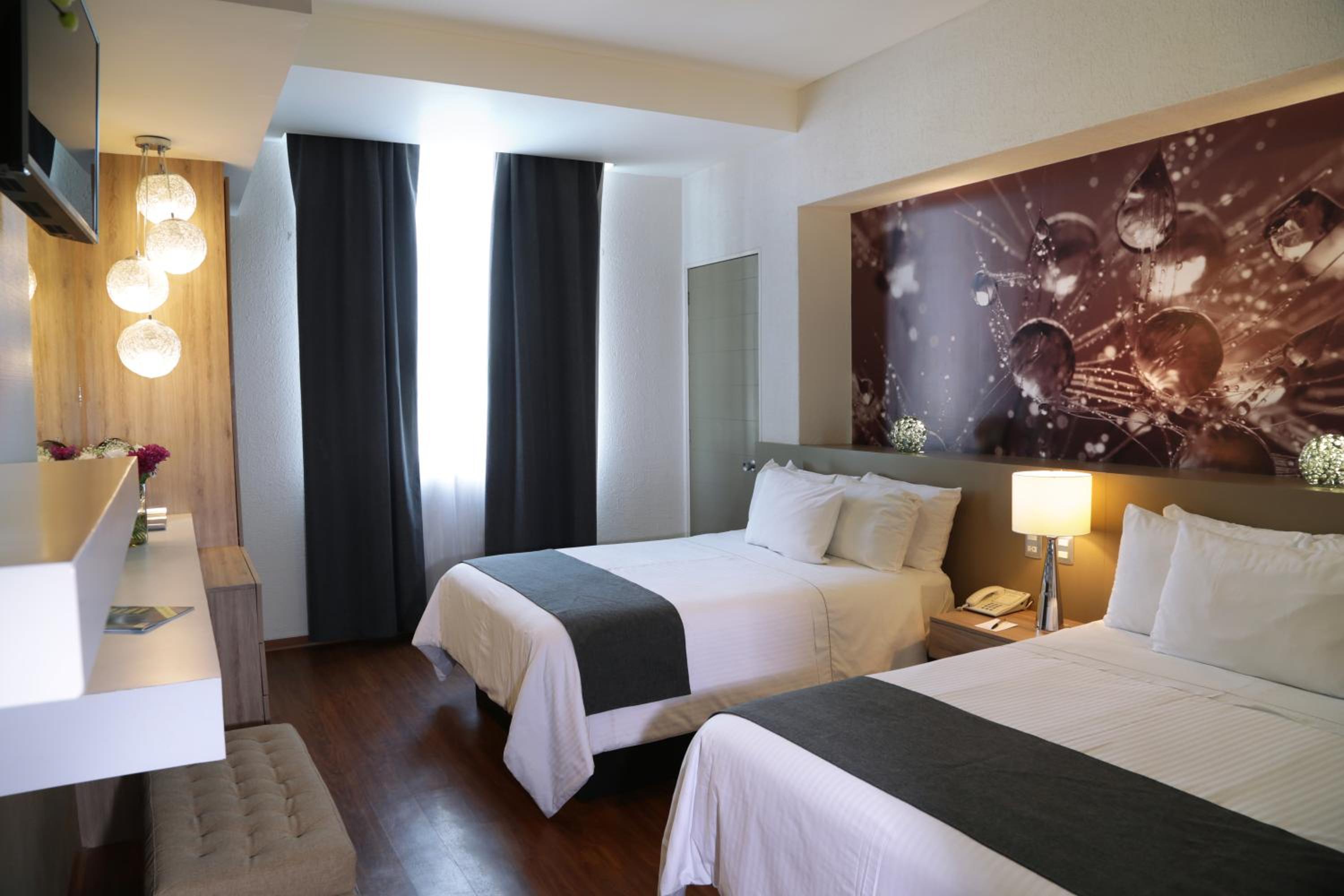 Superior Room with Two Double Beds - Photo 14