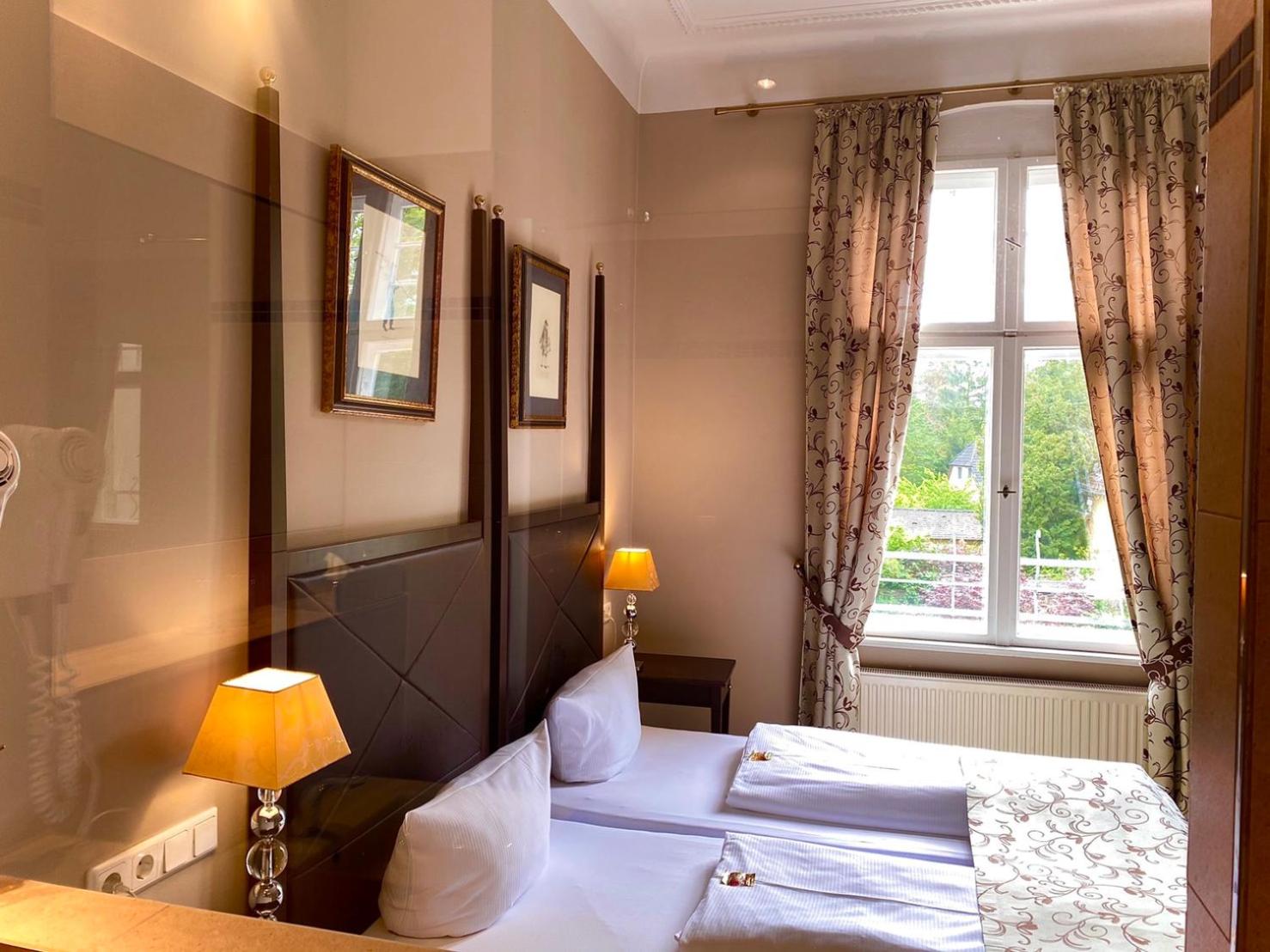 Double Room - Photo 13