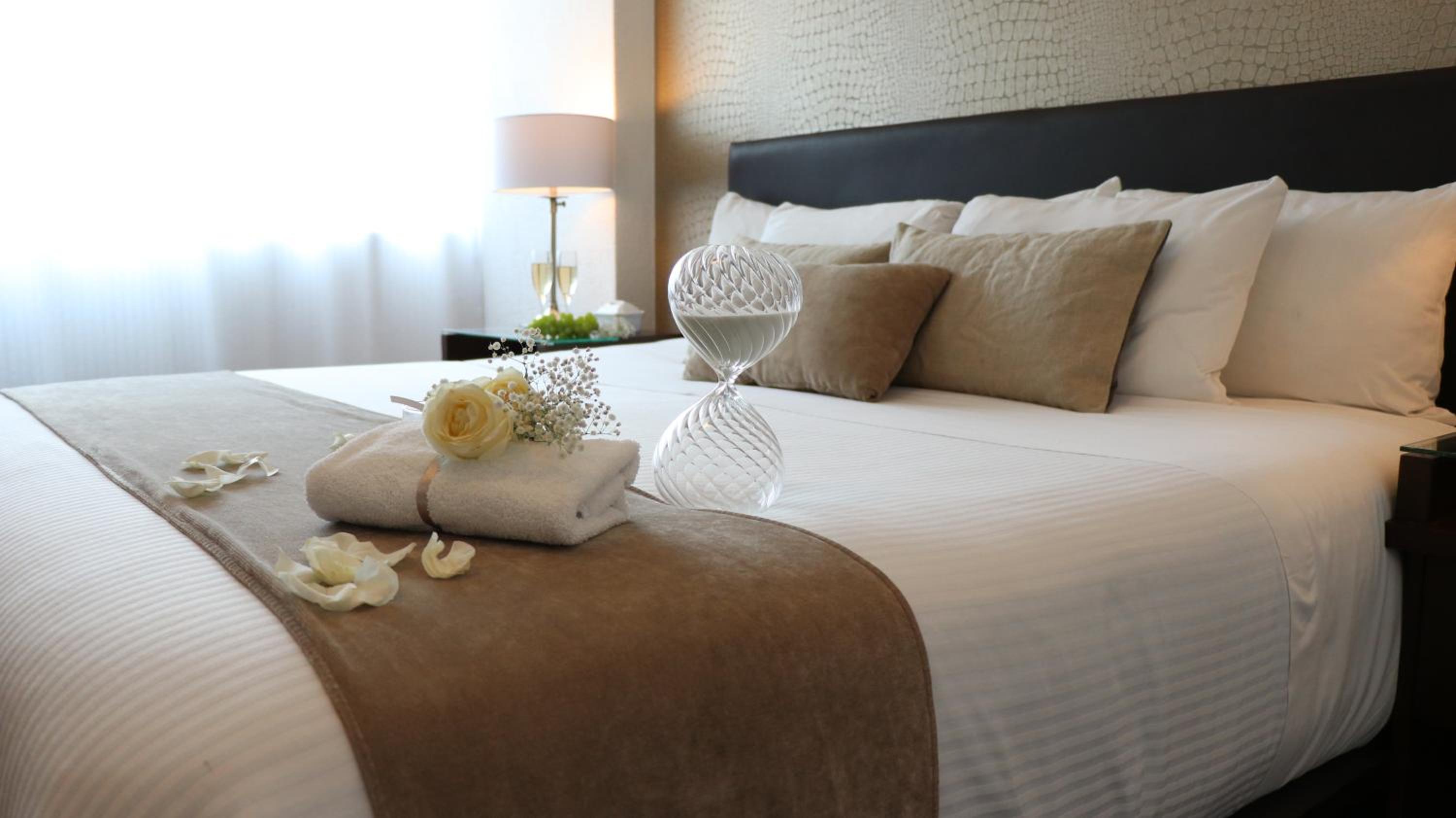 Superior Room with King Size bed - Photo 14