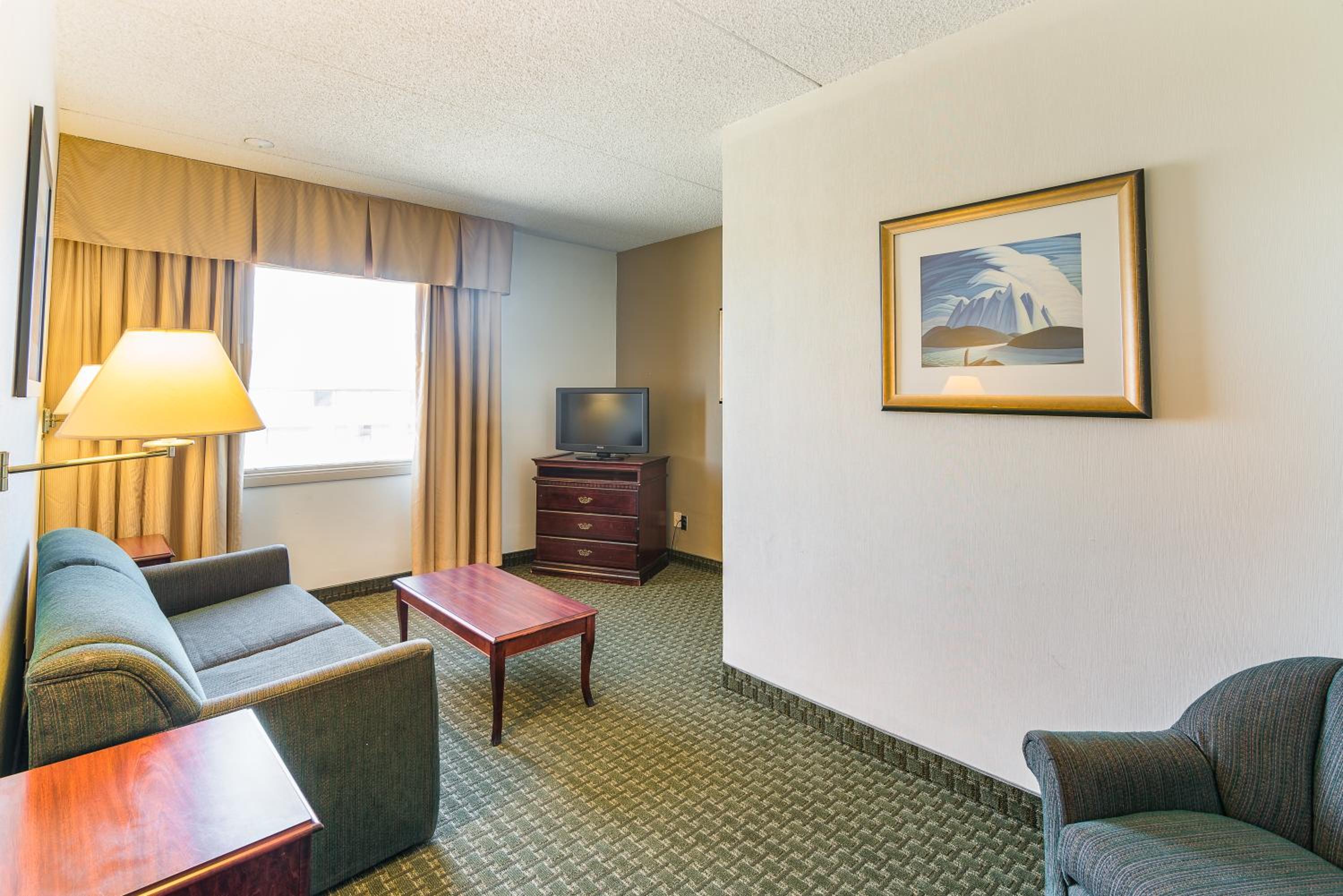 Family Suite with Two Double Beds - Non-Smoking  - Photo 2