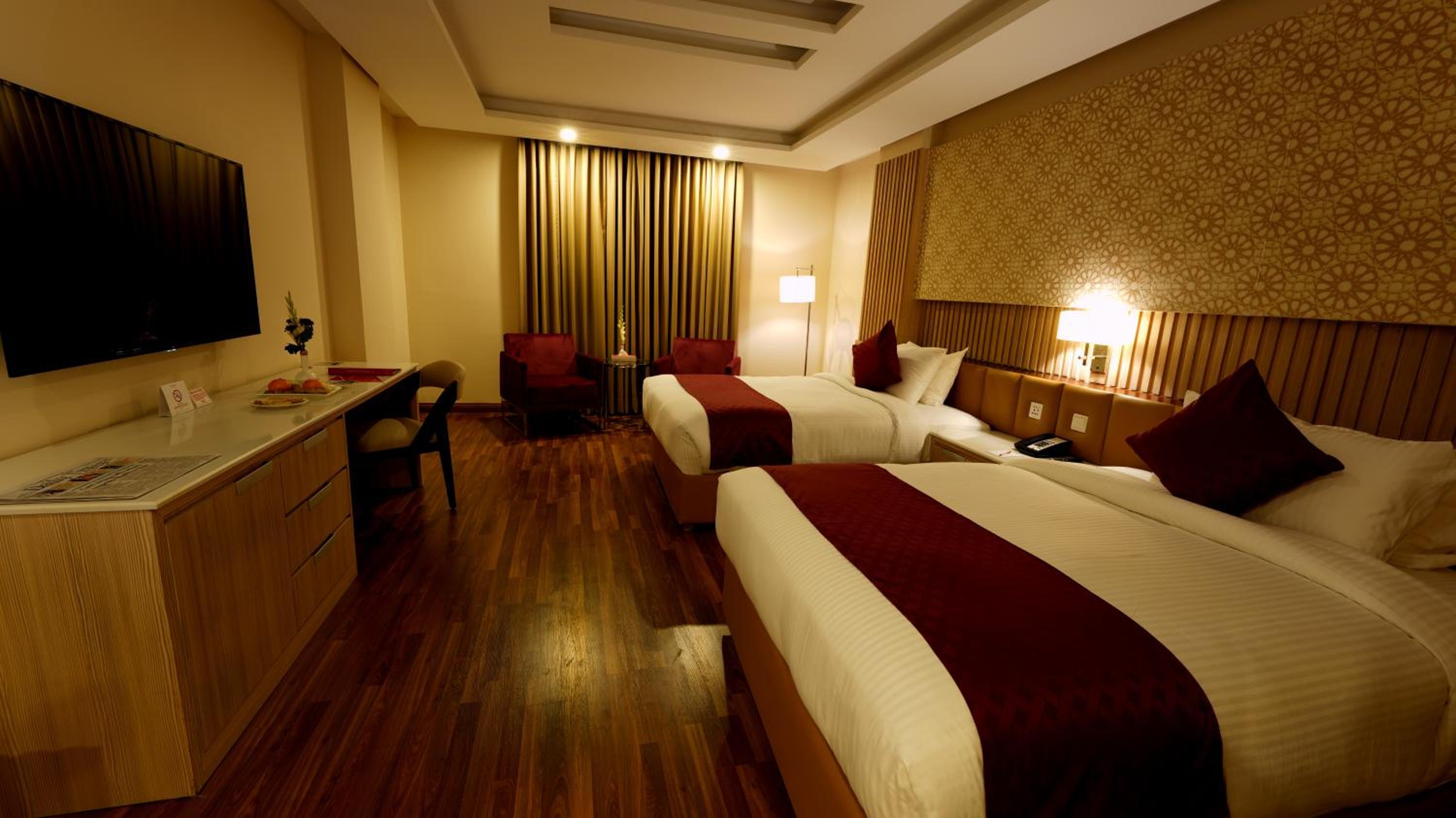Deluxe Twin Room - Non-Smoking - Photo 1