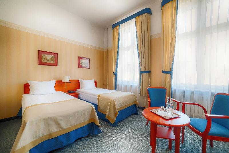 Standard Twin Room - Photo 1