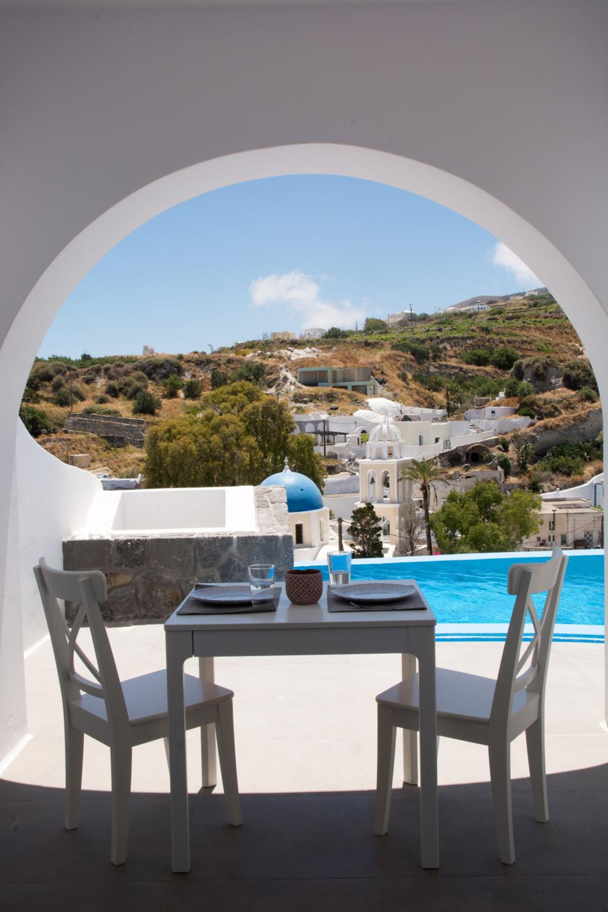 Suite with Private Pool - Photo 33