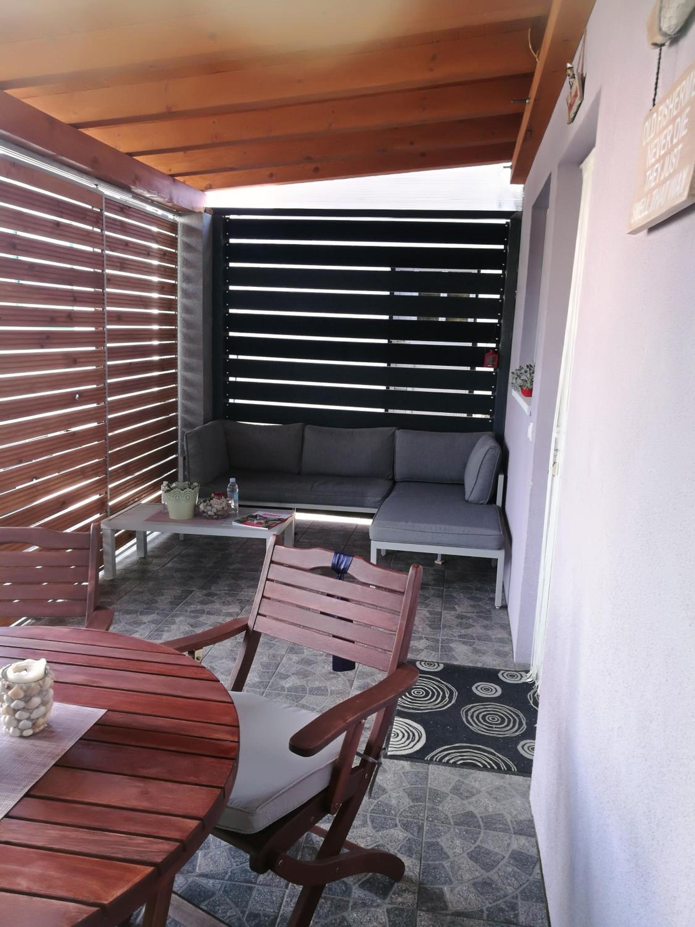One-Bedroom Apartment - Photo 30