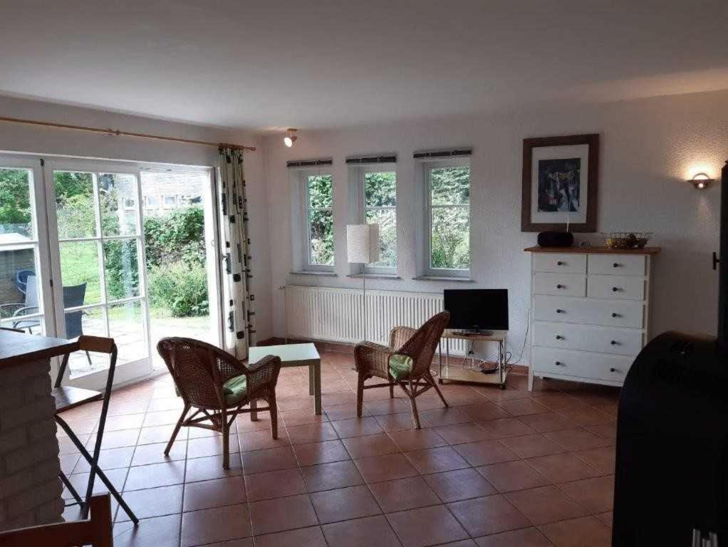 One-Bedroom Apartment with Terrace photo 2