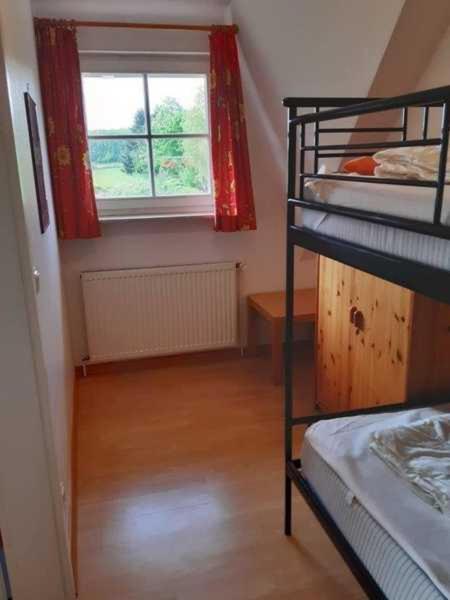 Two-Bedroom Apartment with Shower  photo 1