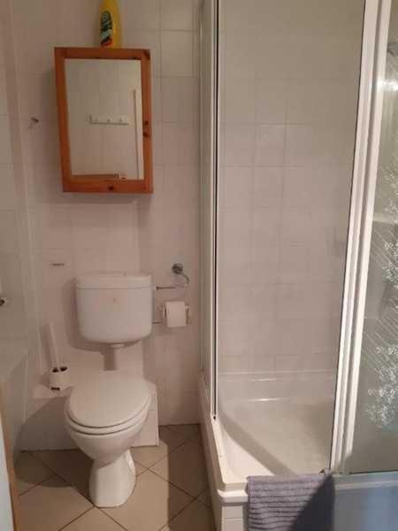 Two-Bedroom Apartment with Shower  photo 2