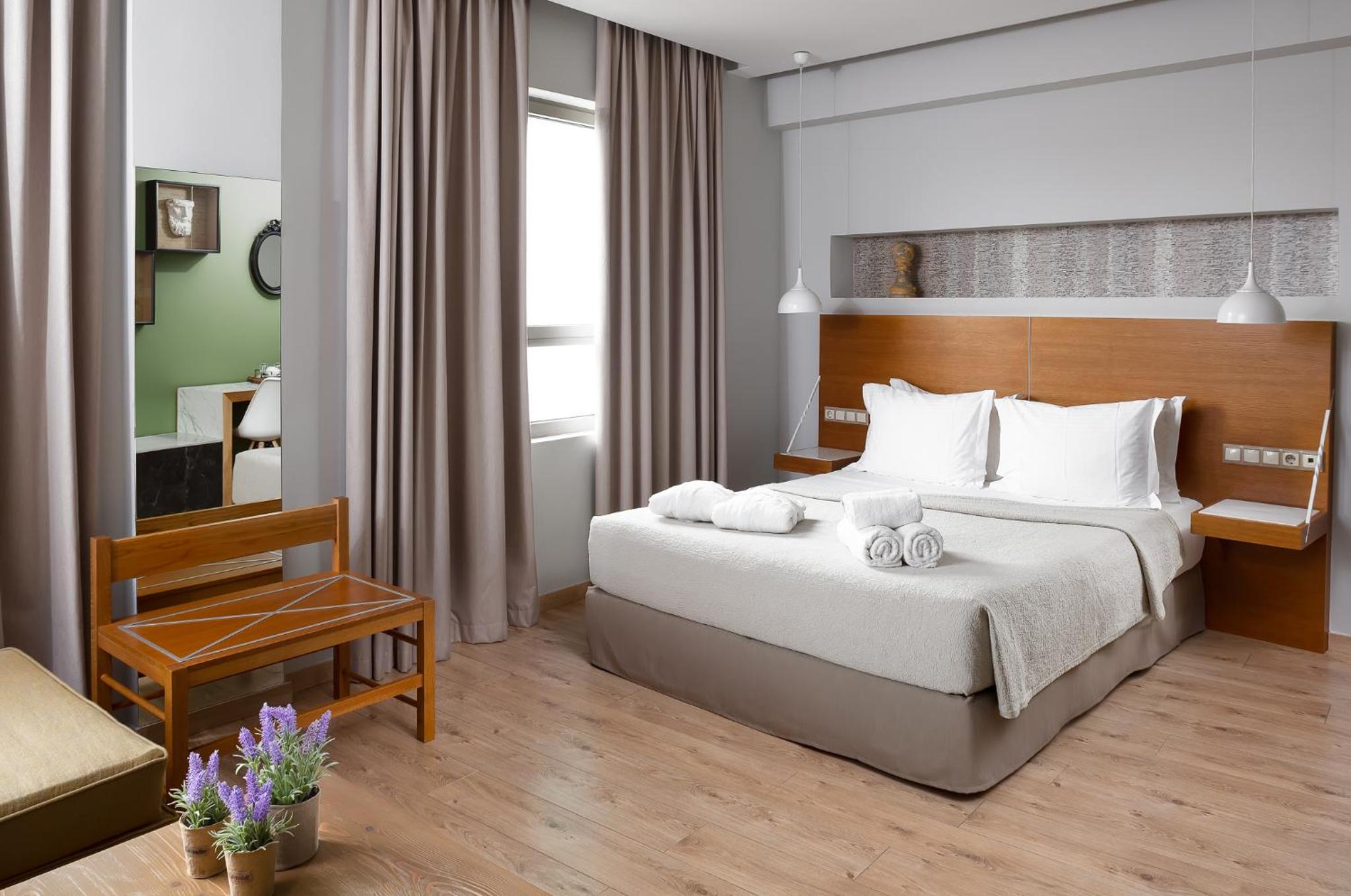 Quadruple Room (2 Adults + 2 Children) photo 2