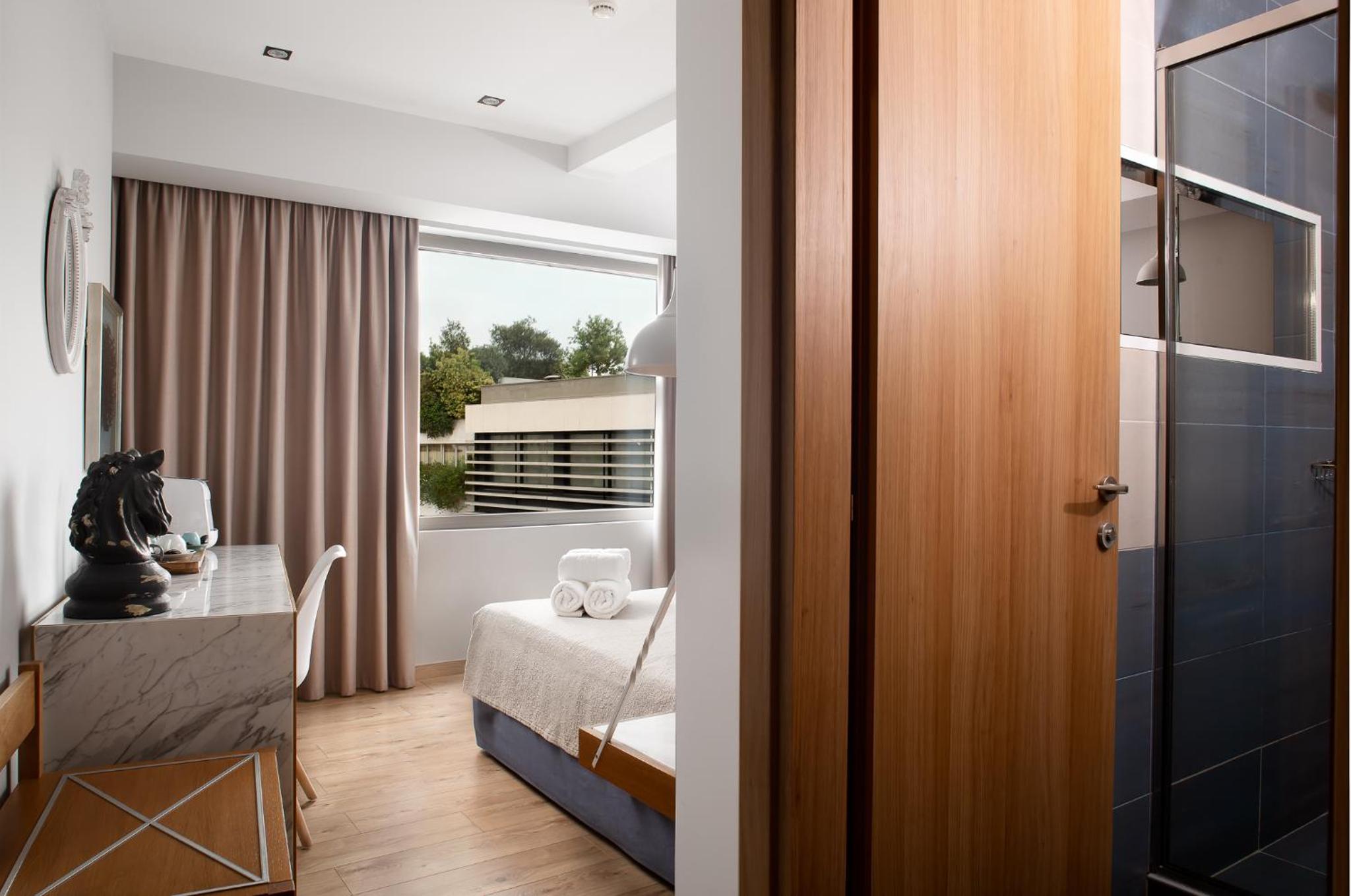 Junior Suite with Acropolis View photo 3