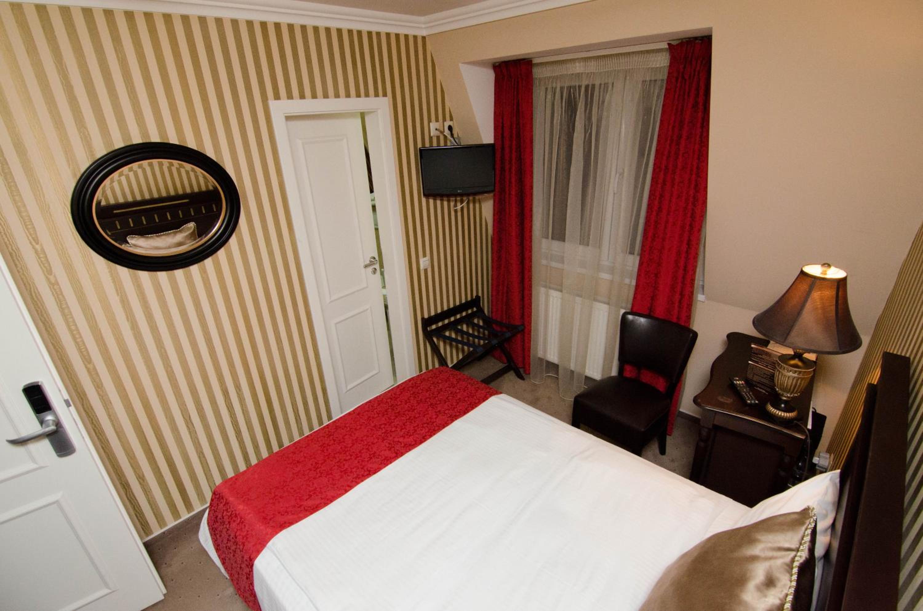 Single Room photo 3
