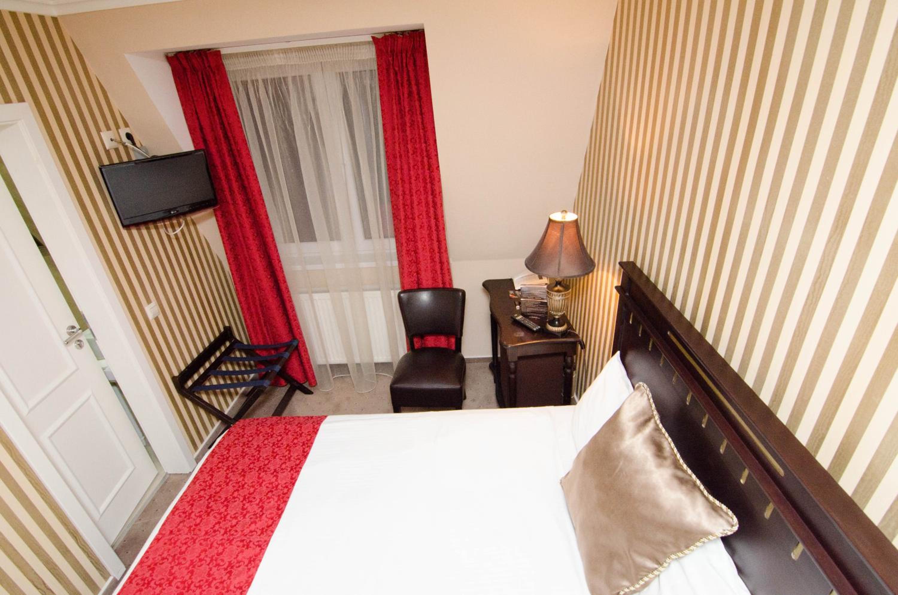 Single Room photo 2