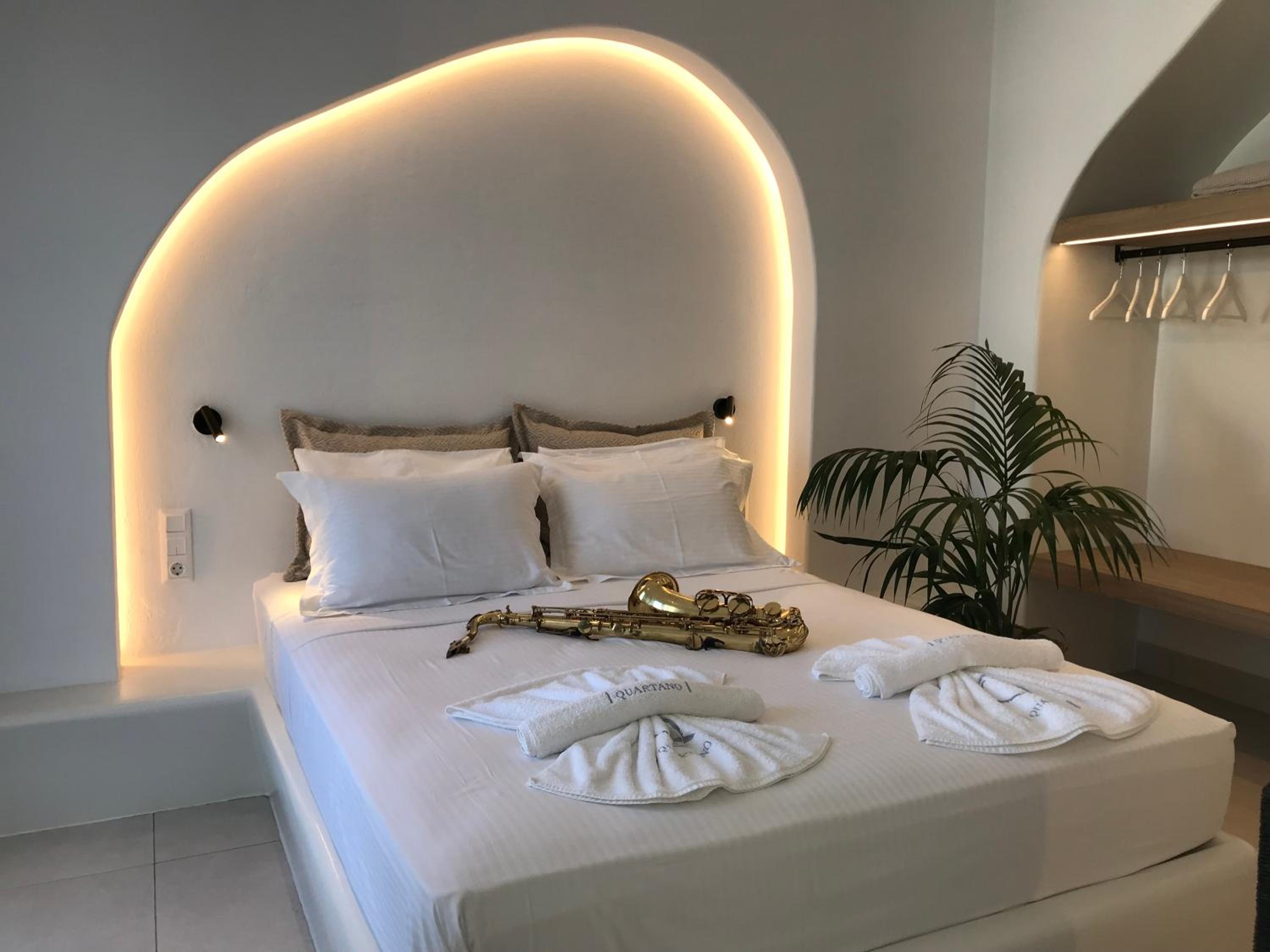 Premium Suite with Jacuzzi and Sea View