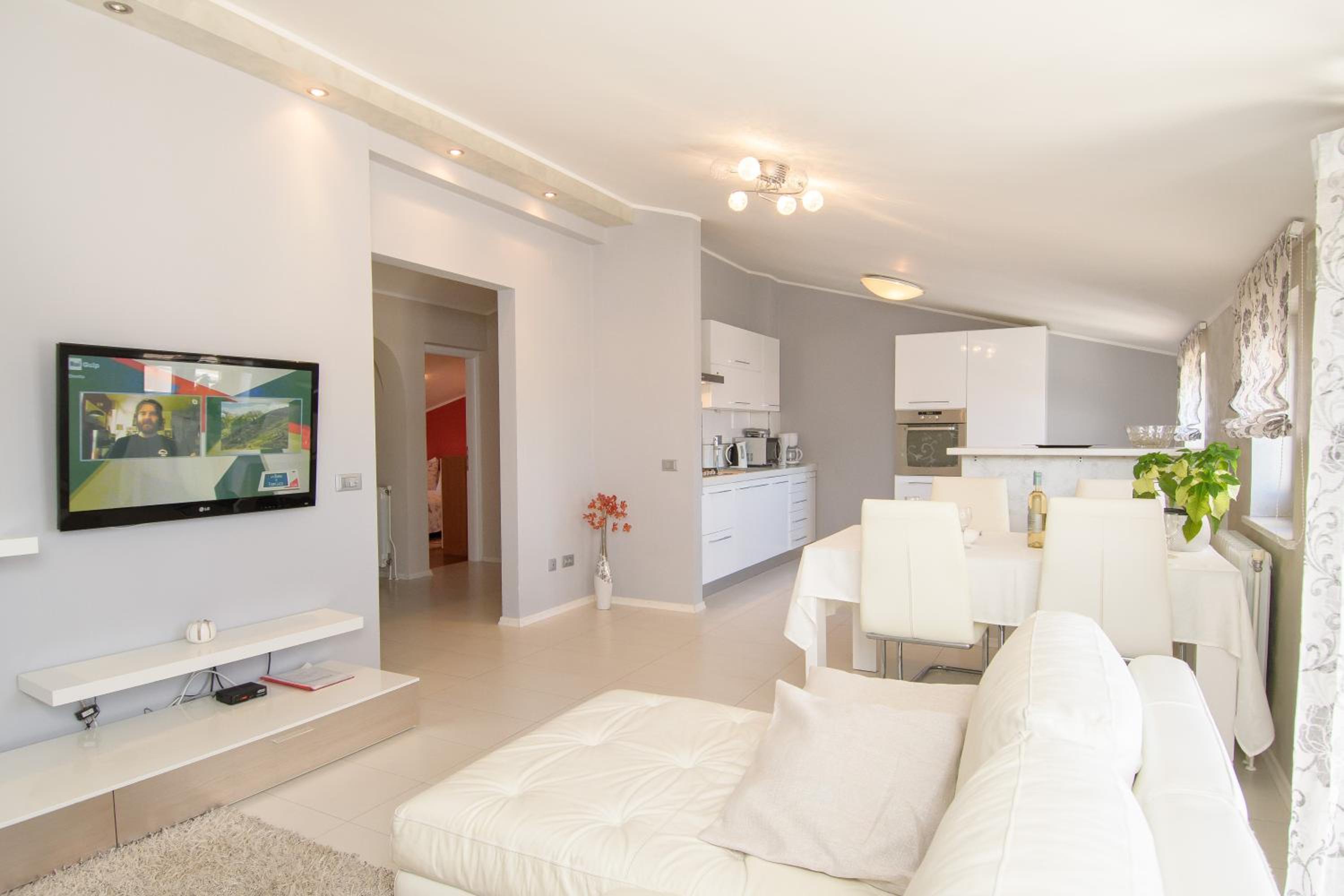 Two-Bedroom Apartment with Terrace and Sea View