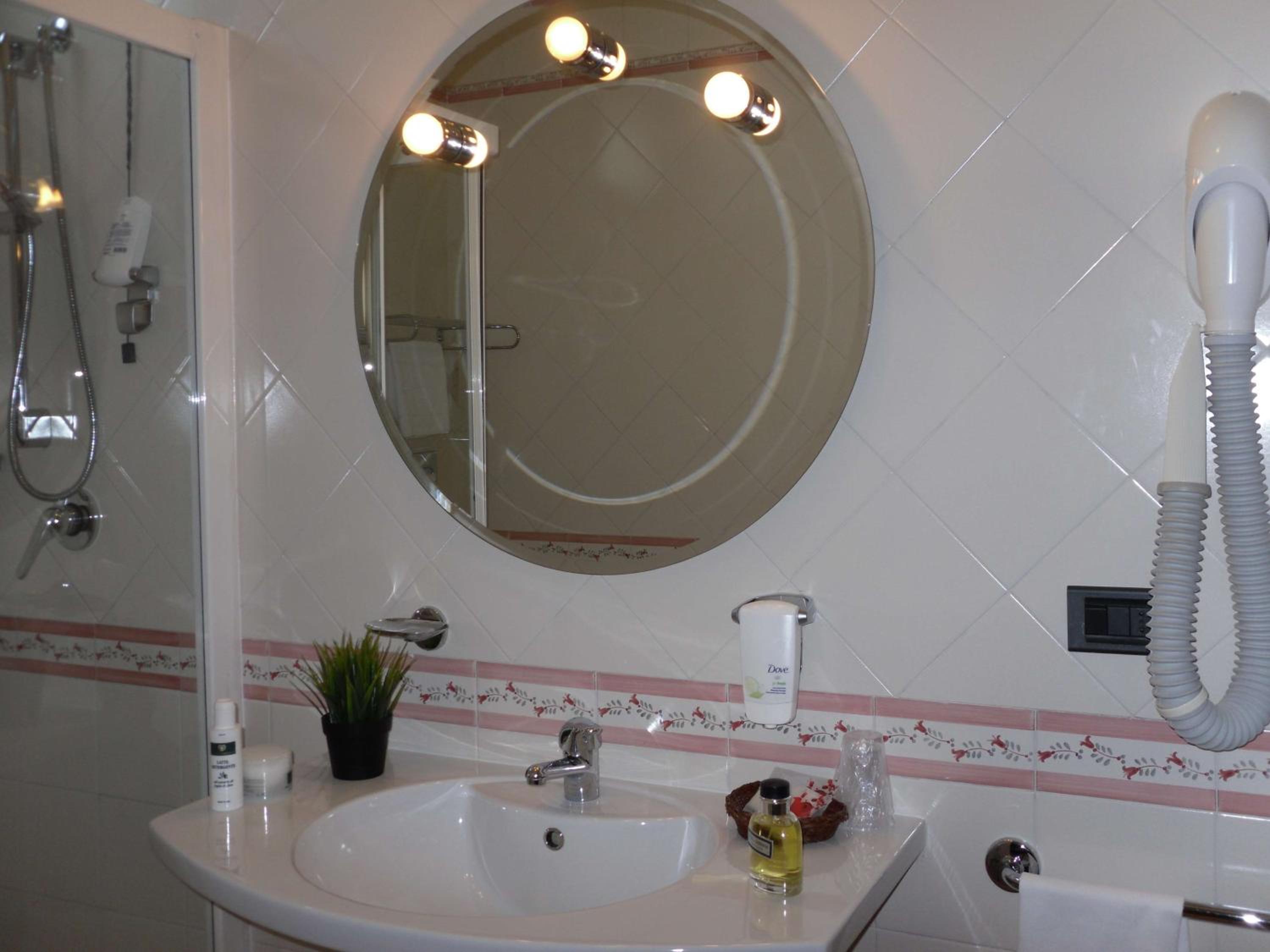 Classic Double Room - Photo 2