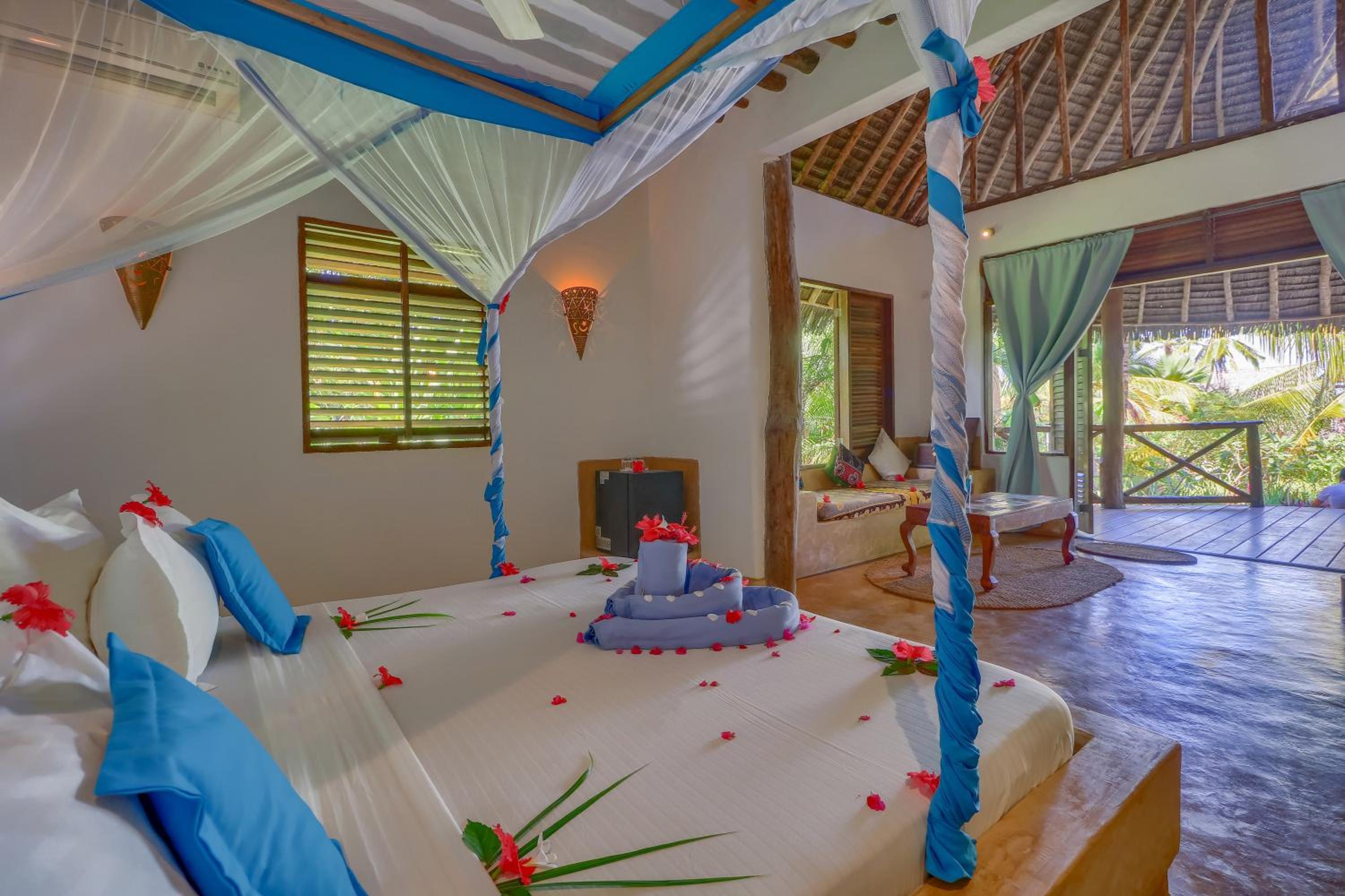 Tropical Garden Bungalow
