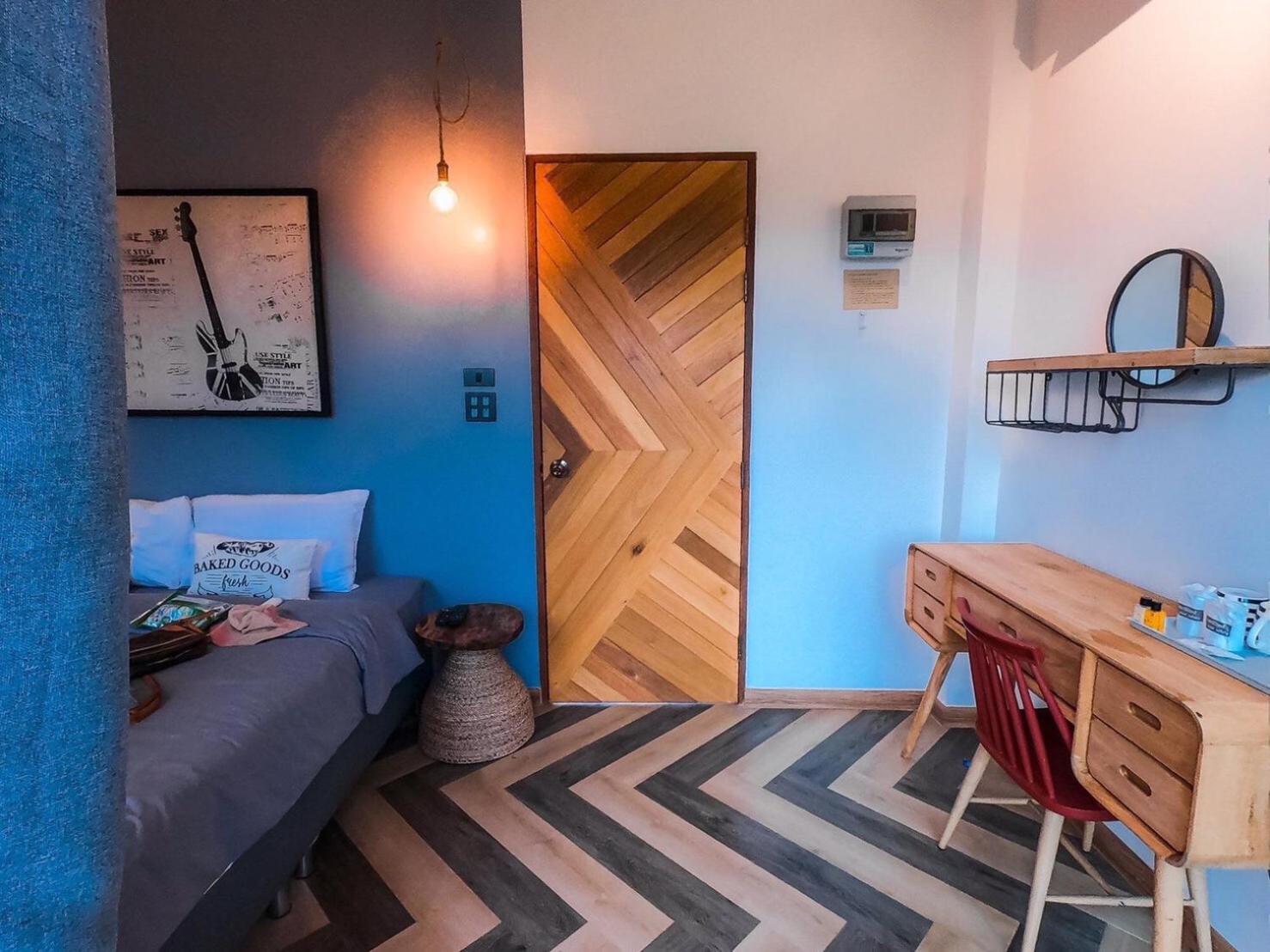 Superior King Room - Photo 7
