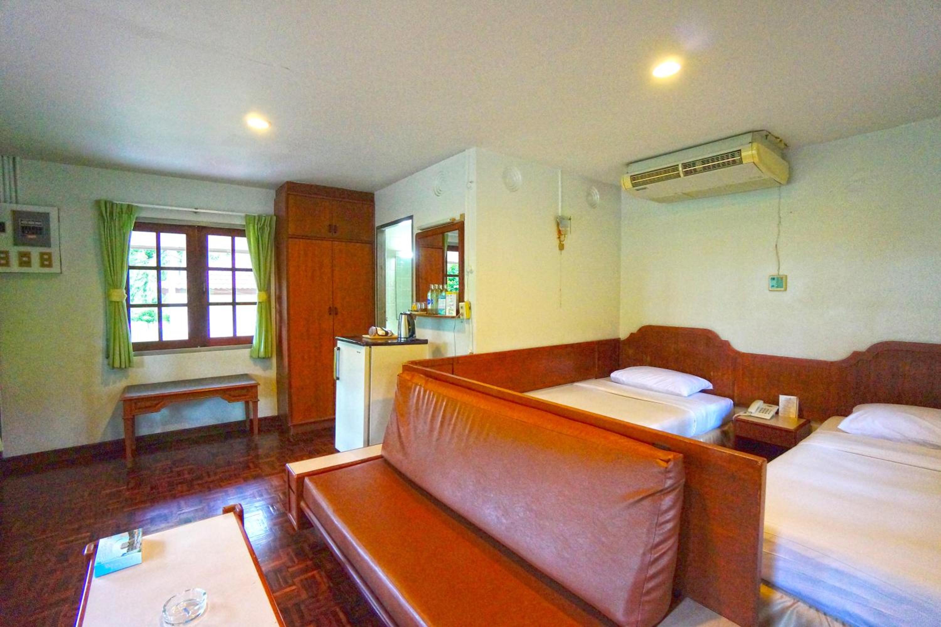 Bungalow with Water Park Access