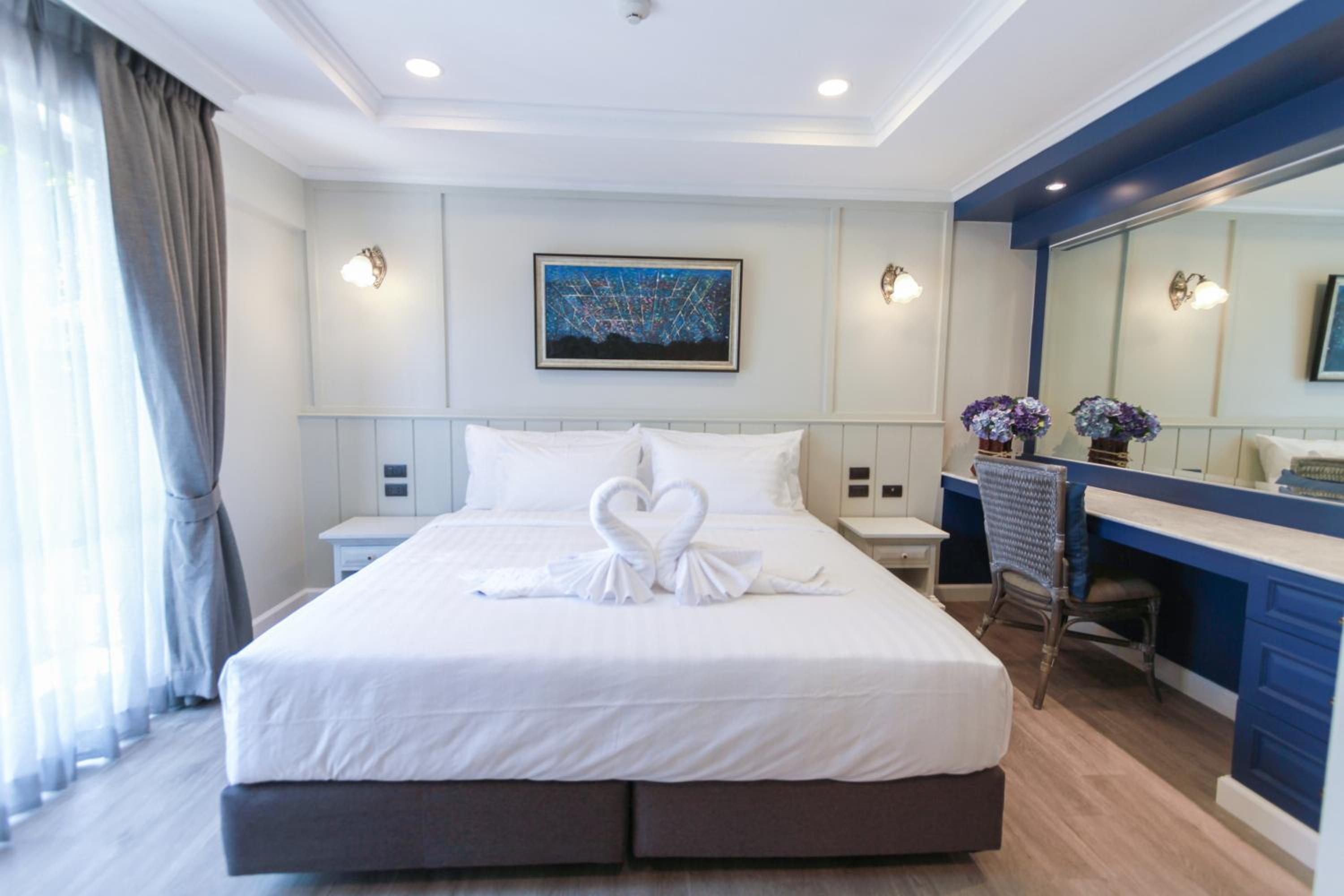 Deluxe Double Room - Photo 1